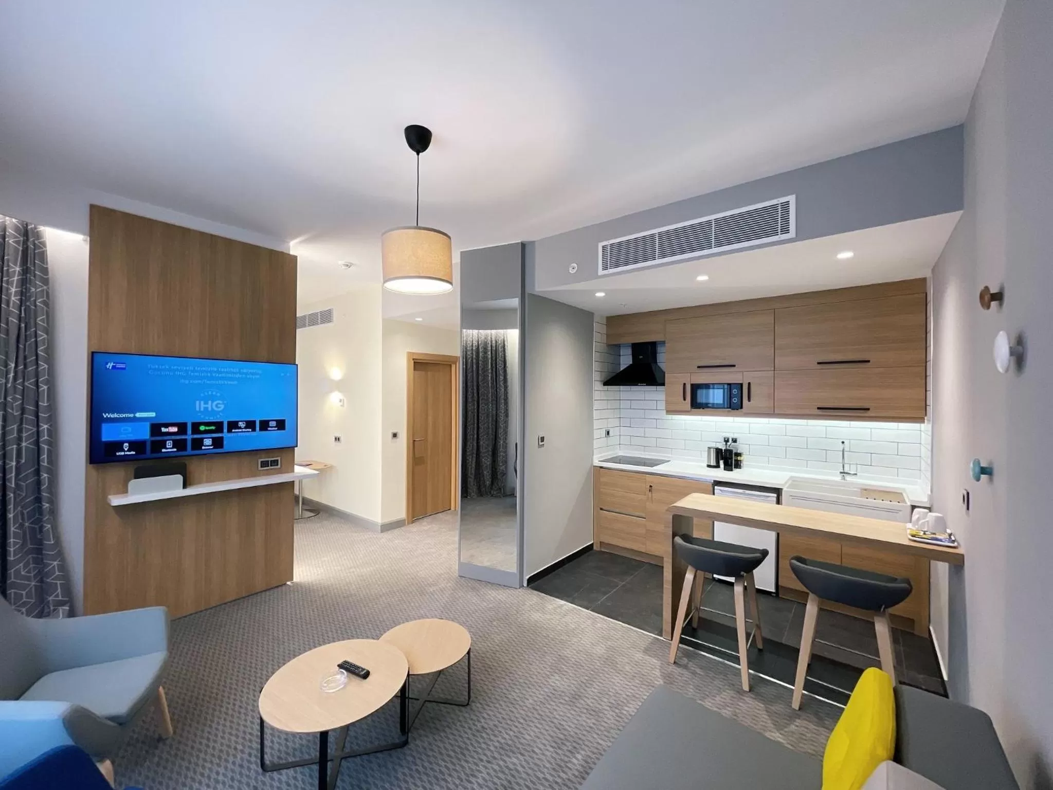 Photo of the whole room in Holiday Inn Express - Ankara - Airport by IHG