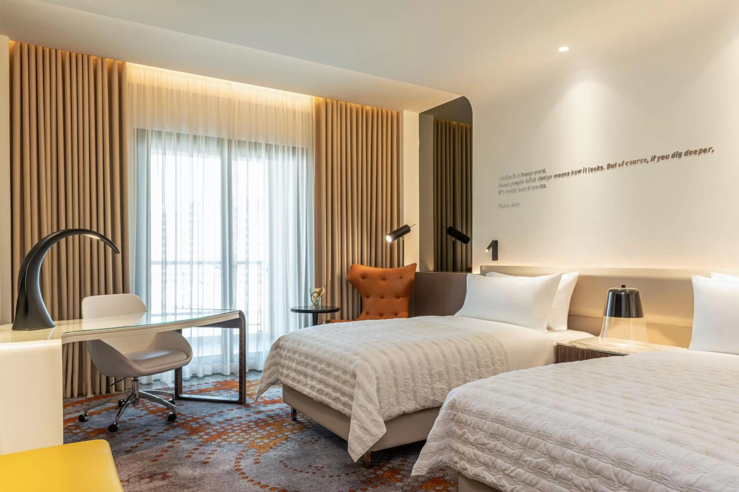 Bedroom, Bed in Le Royal Méridien Place Vendôme Lusail