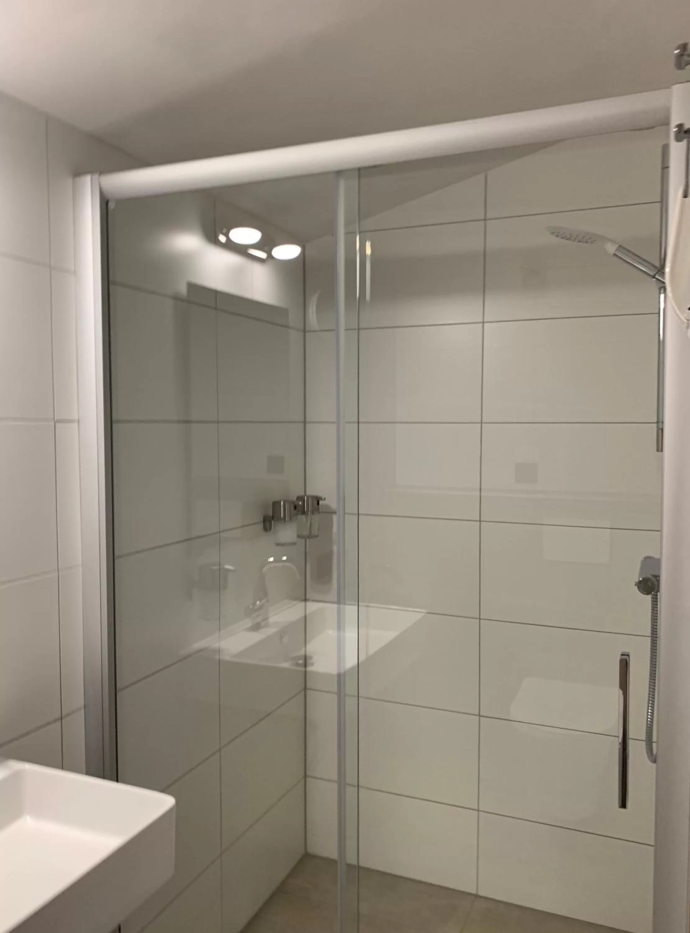 Bathroom in B&B Diemerplein