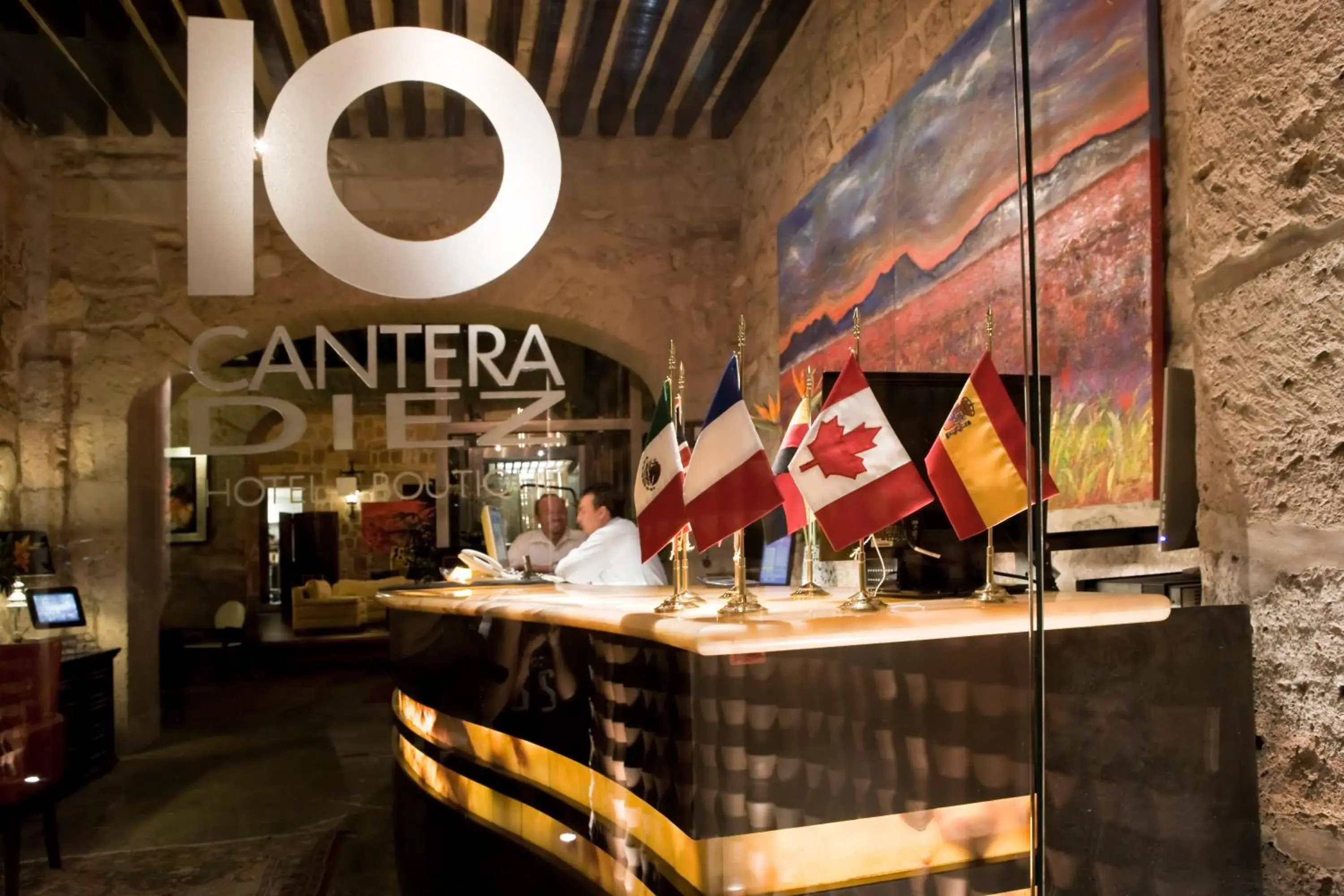 Staff, Restaurant/Places to Eat in Cantera 10 Hotel Boutique