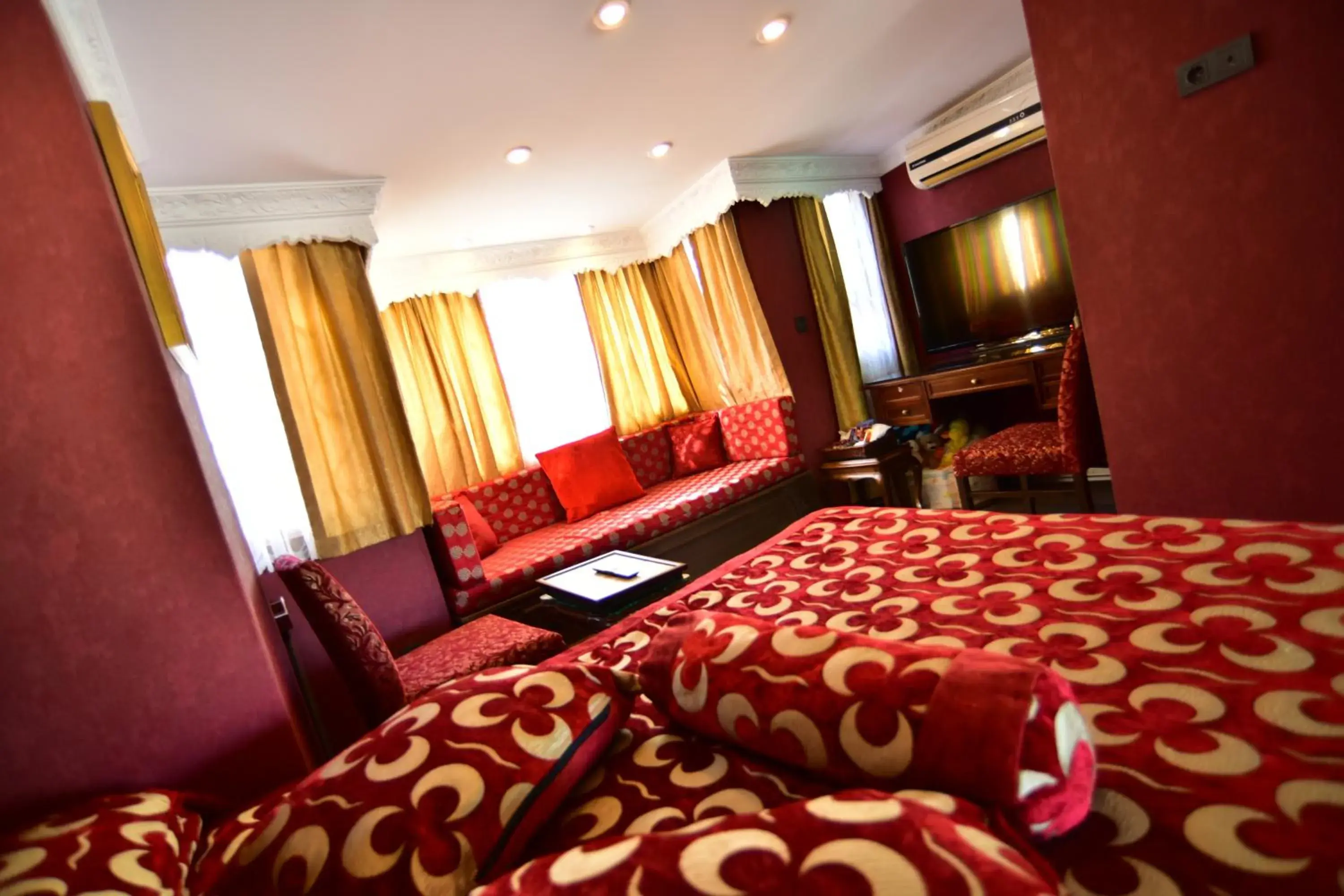 Photo of the whole room, Bed in Kybele Hotel