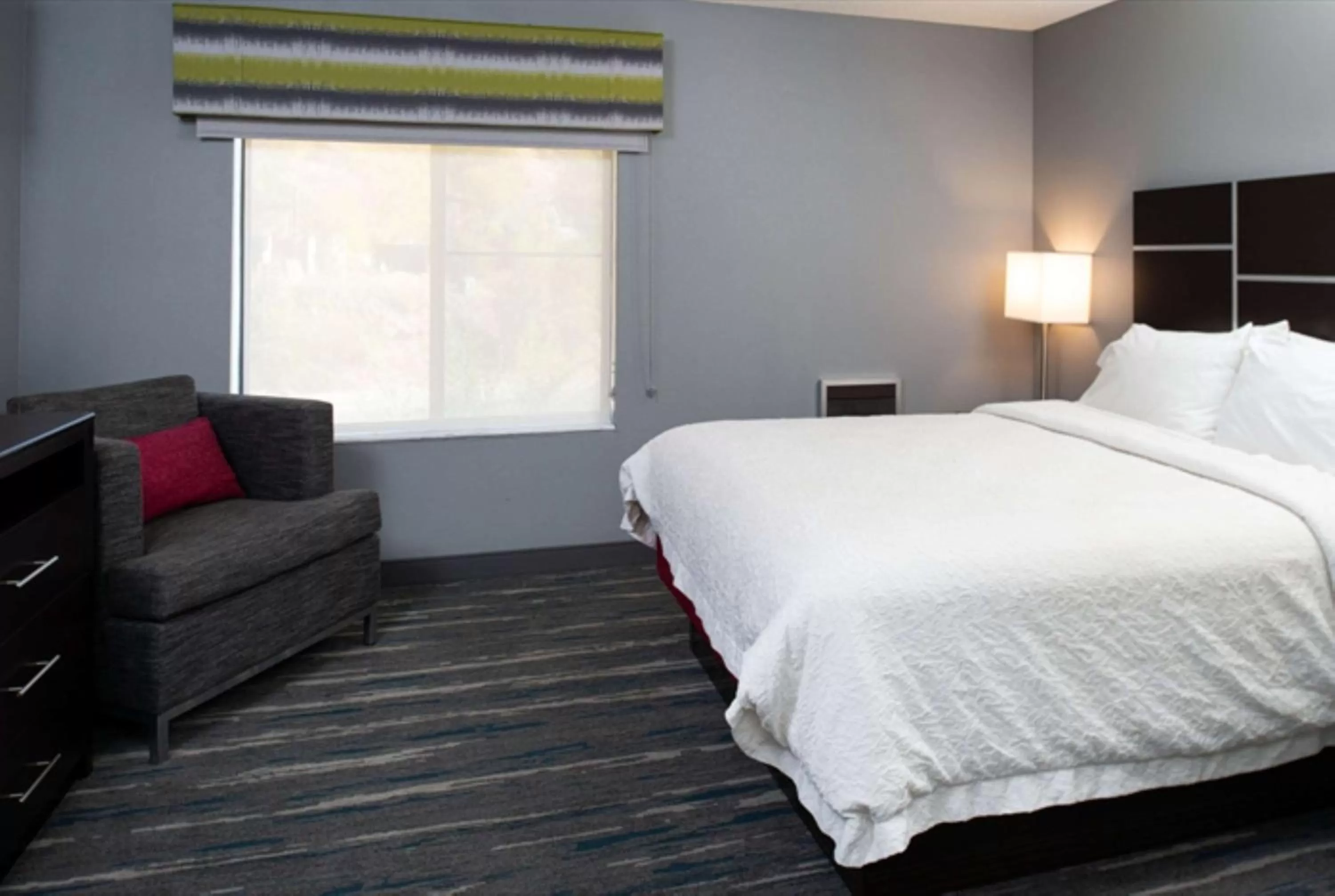 Living room, Bed in Hampton Inn Glenwood Springs