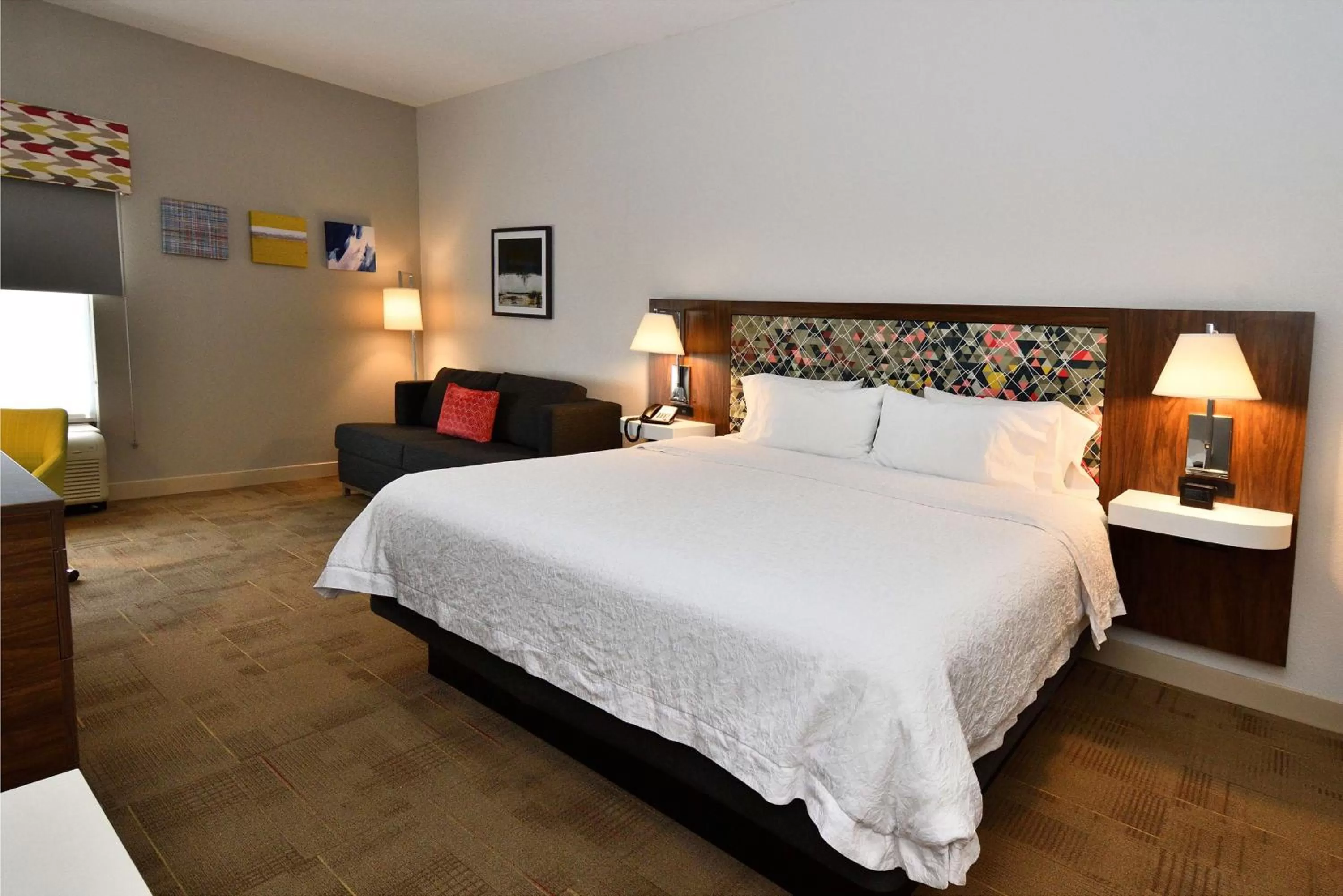 Living room, Bed in Hampton Inn Santee-I-95