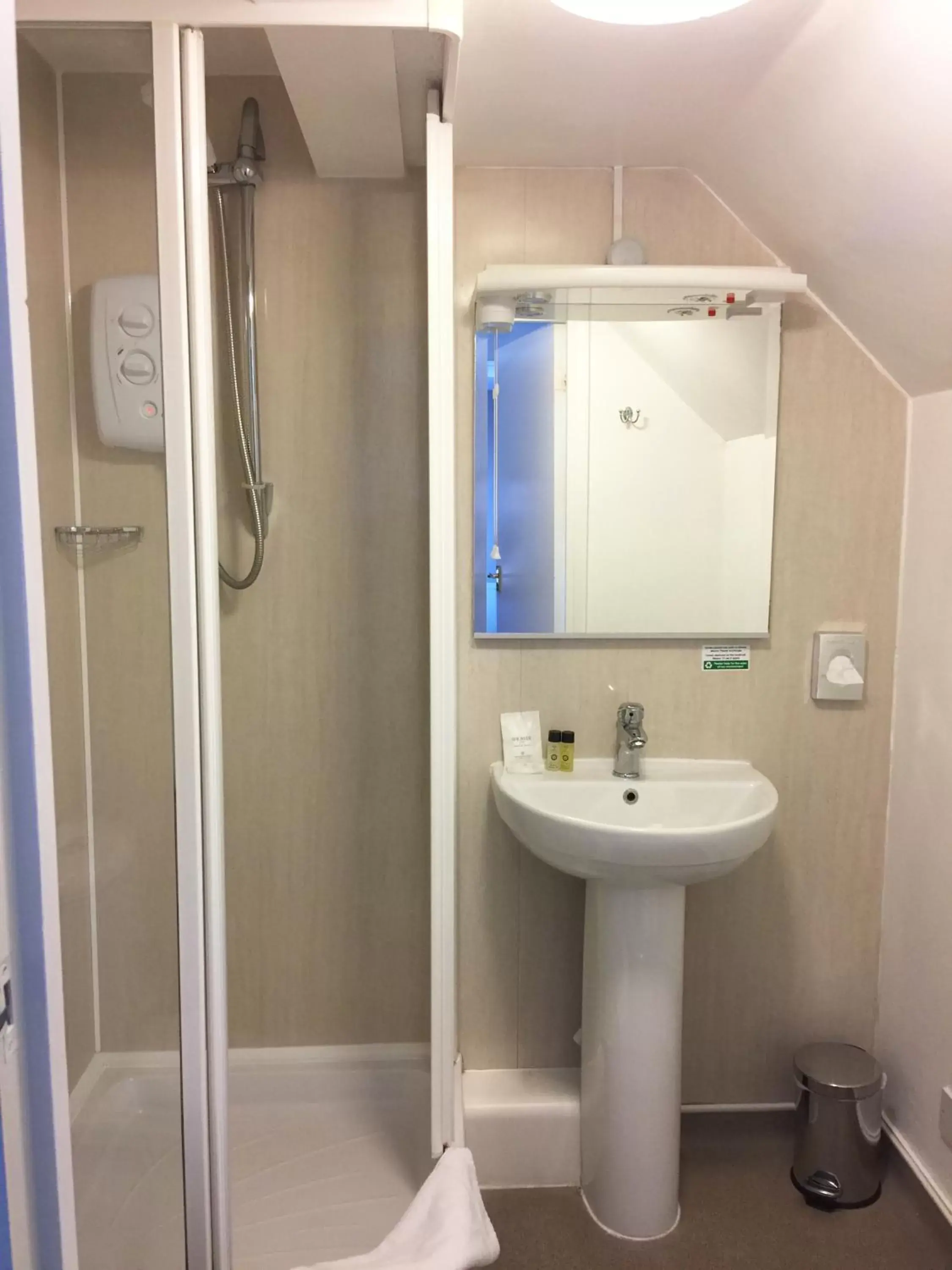 Bathroom in Breckland Lodge