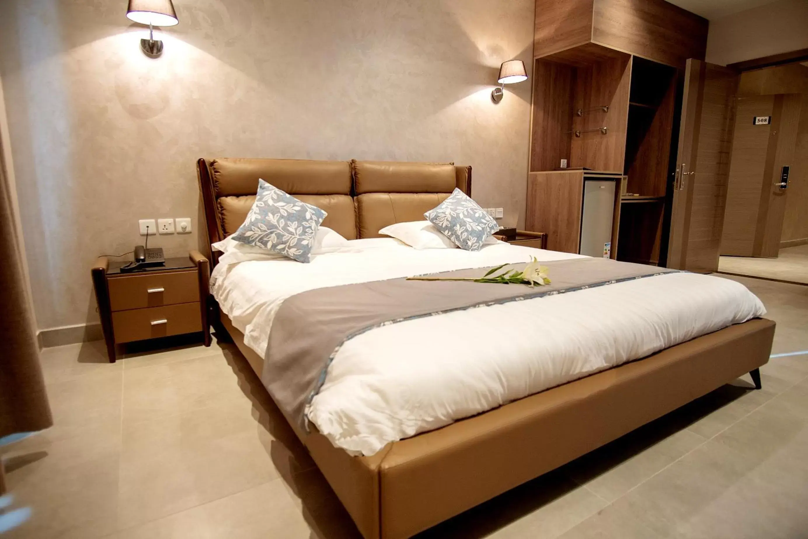 Deluxe King Suite in My Luxury Hotel Deluxe King Suite in My Luxury Hotel