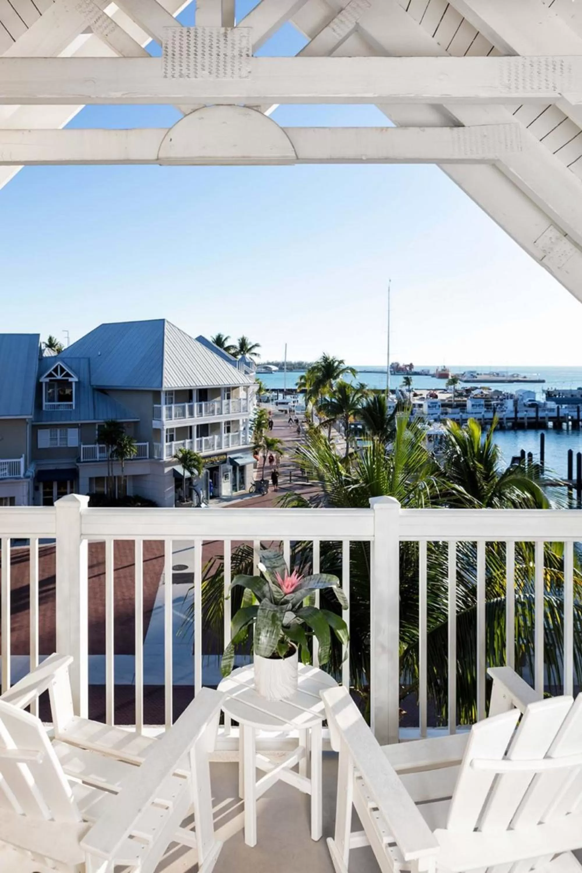 Balcony/Terrace in Opal Key Resort & Marina