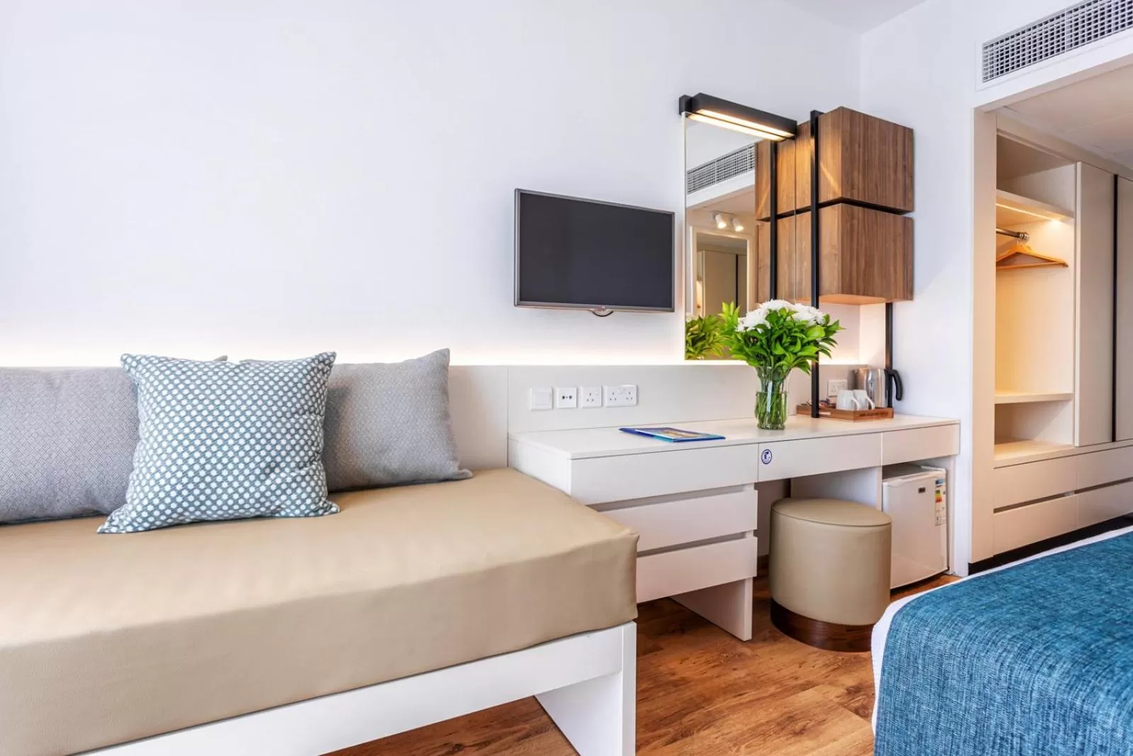 Bedroom, Bed in Louis Phaethon Beach