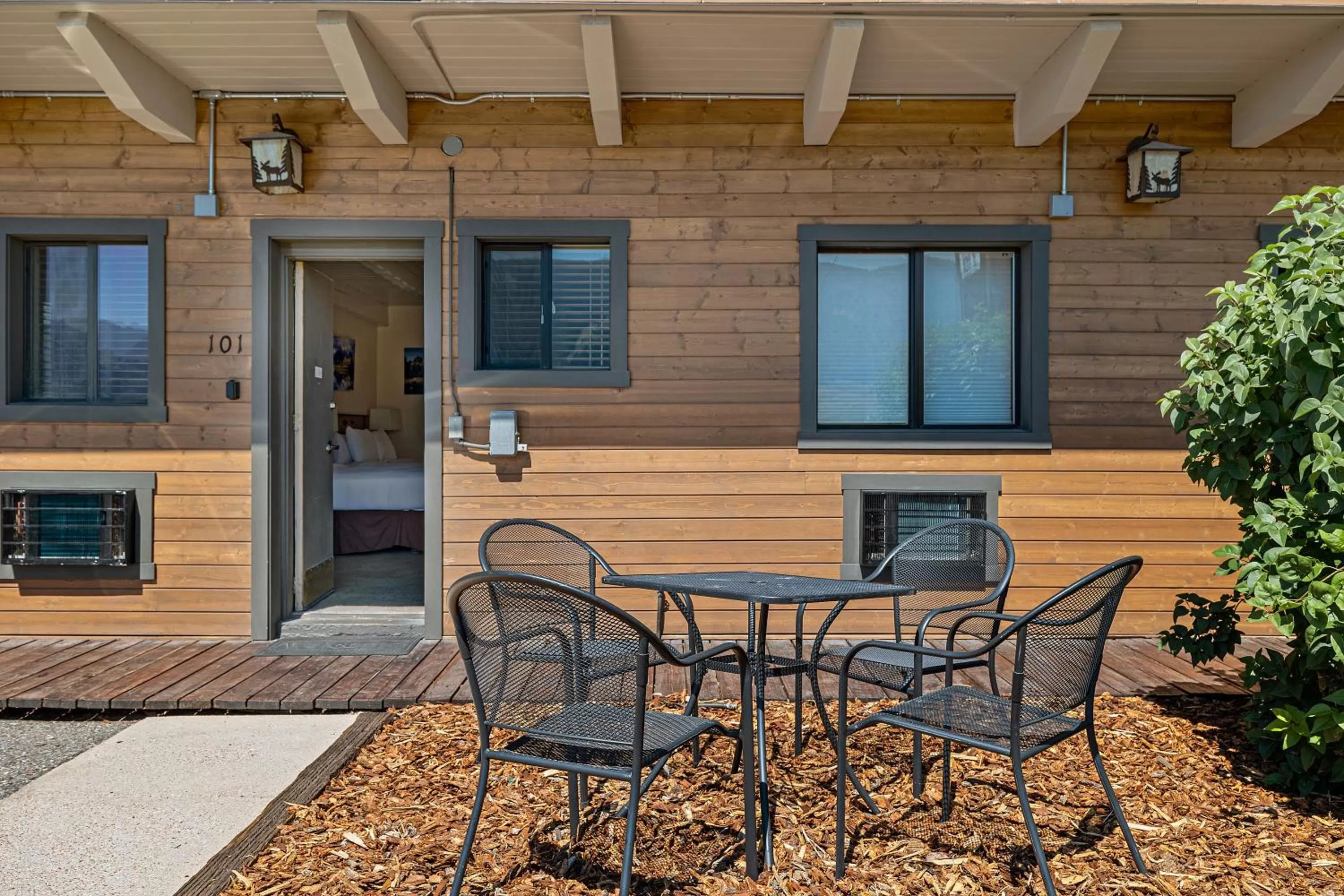 Patio in Elk Refuge Inn