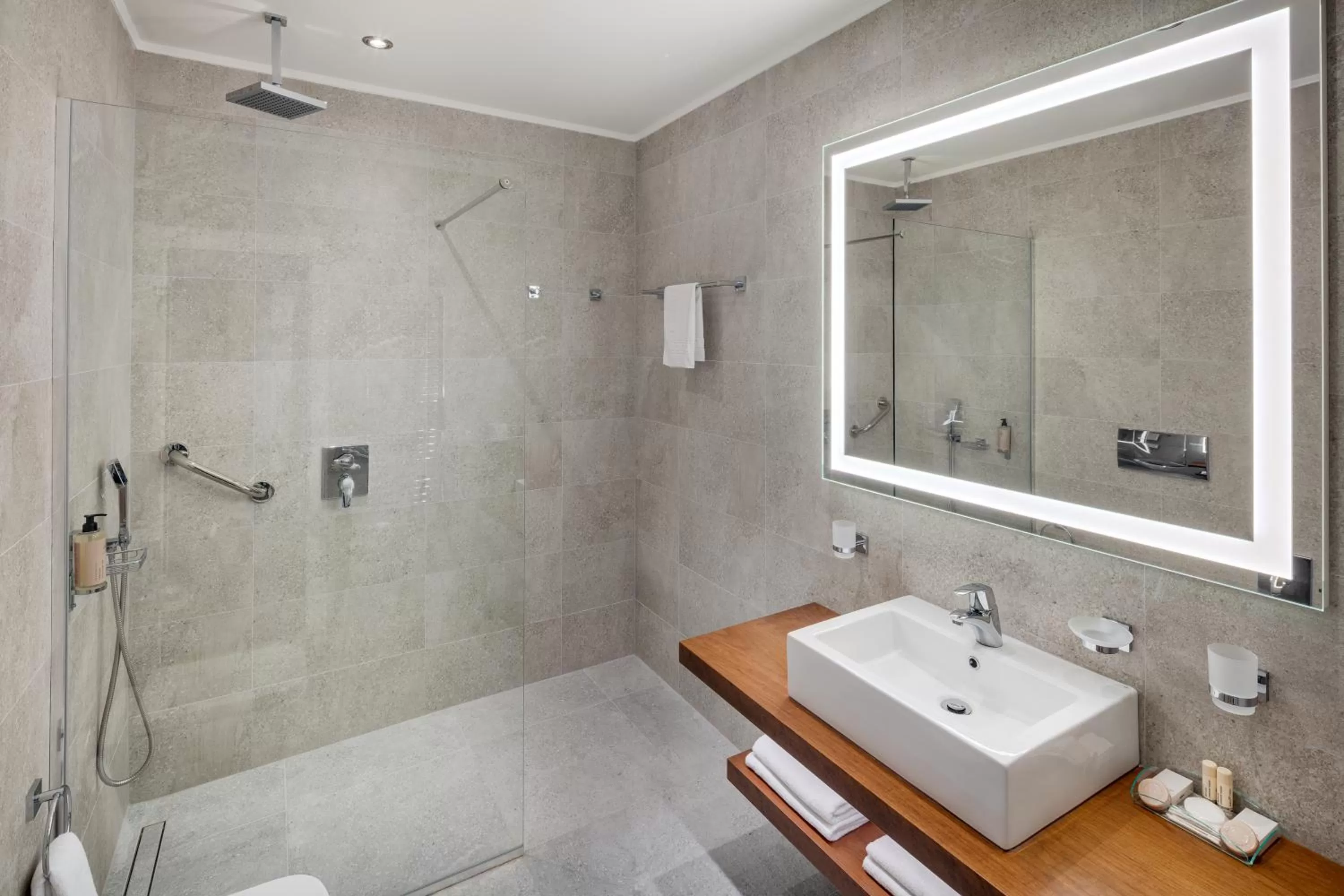 Bathroom in Ensana Hvězda - Imperiál - Neapol