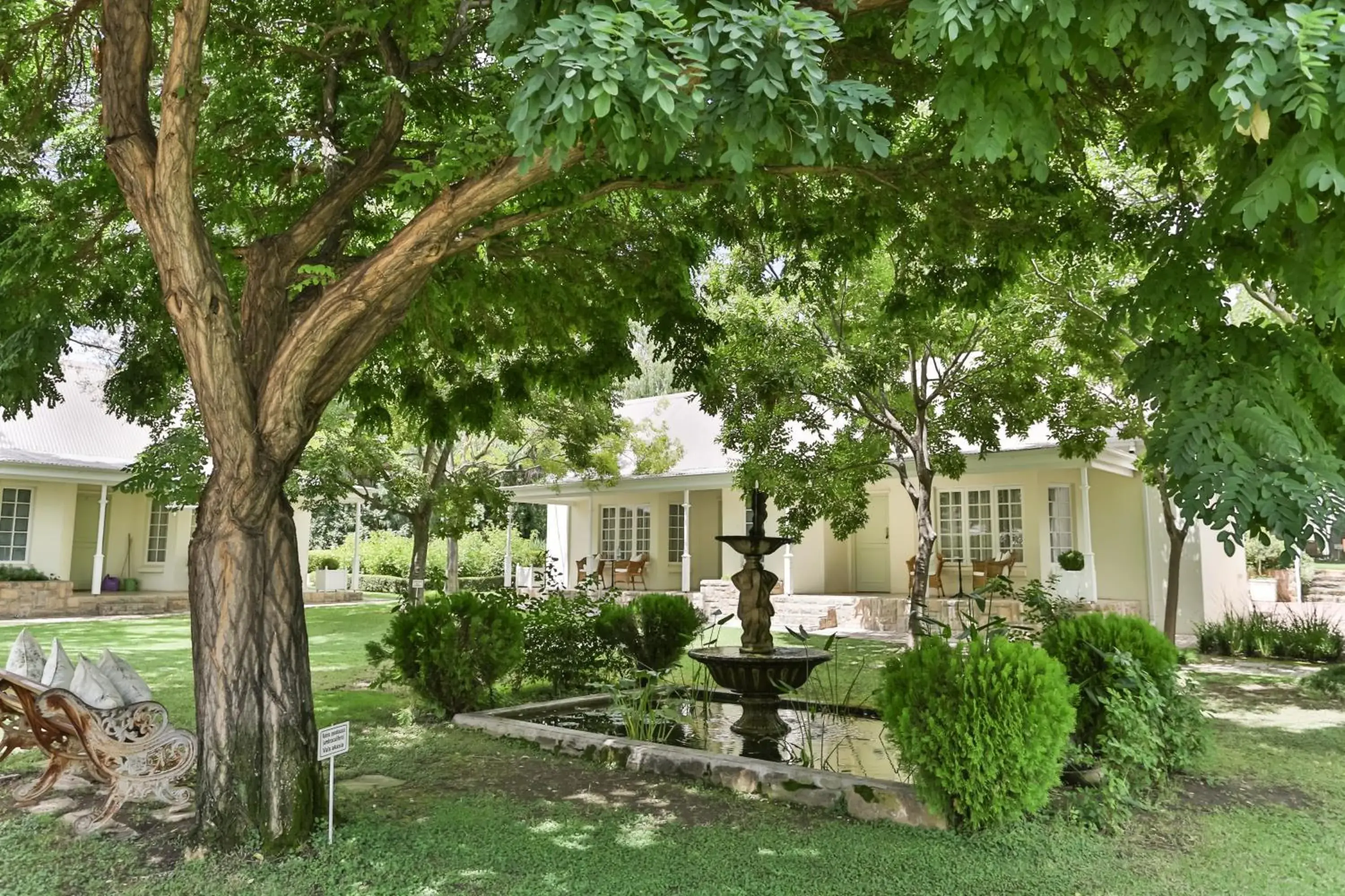 Garden, Property Building in Rosenhof Boutique Hotel