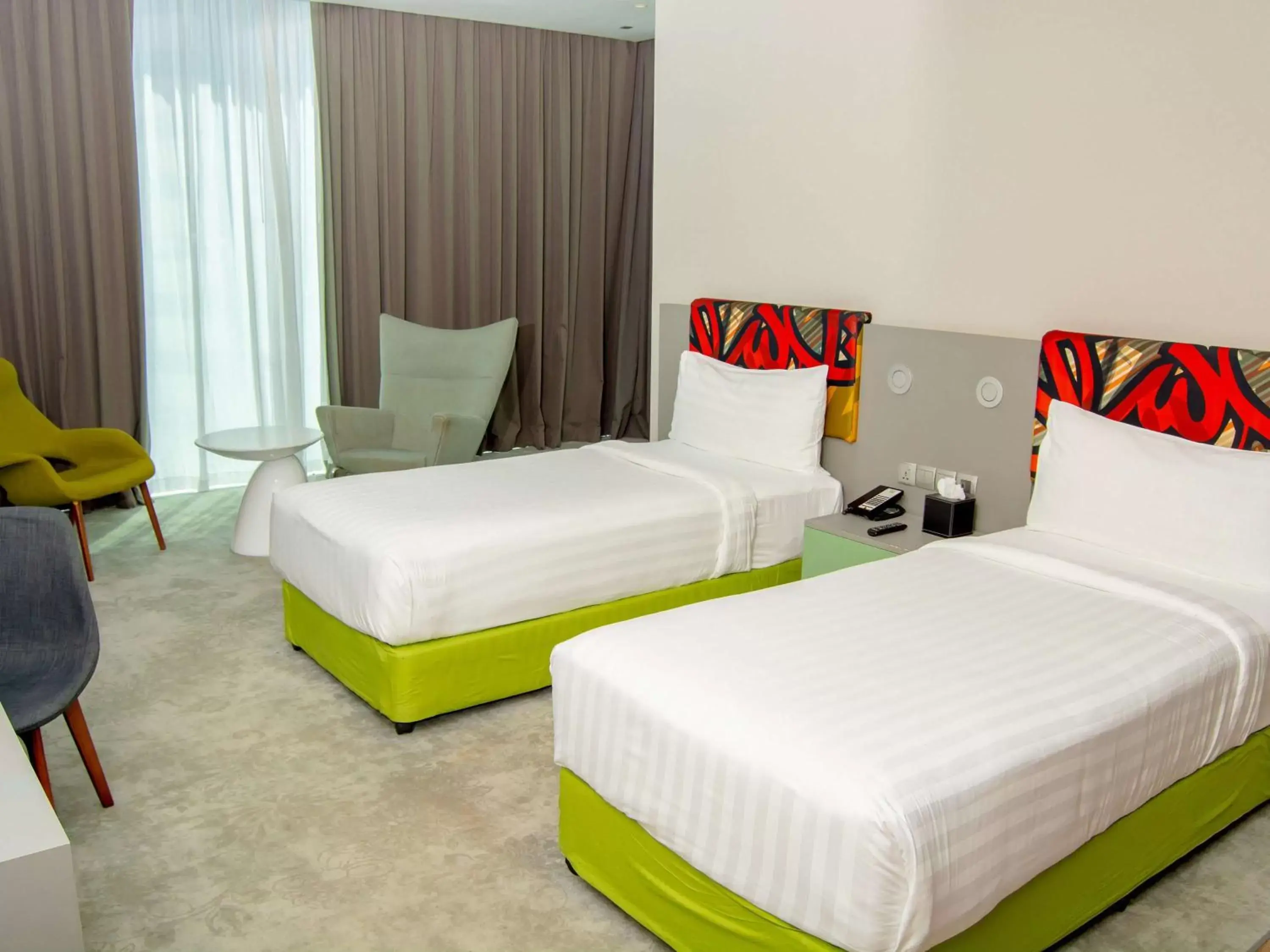 Photo of the whole room in Ibis Styles Dubai Jumeira