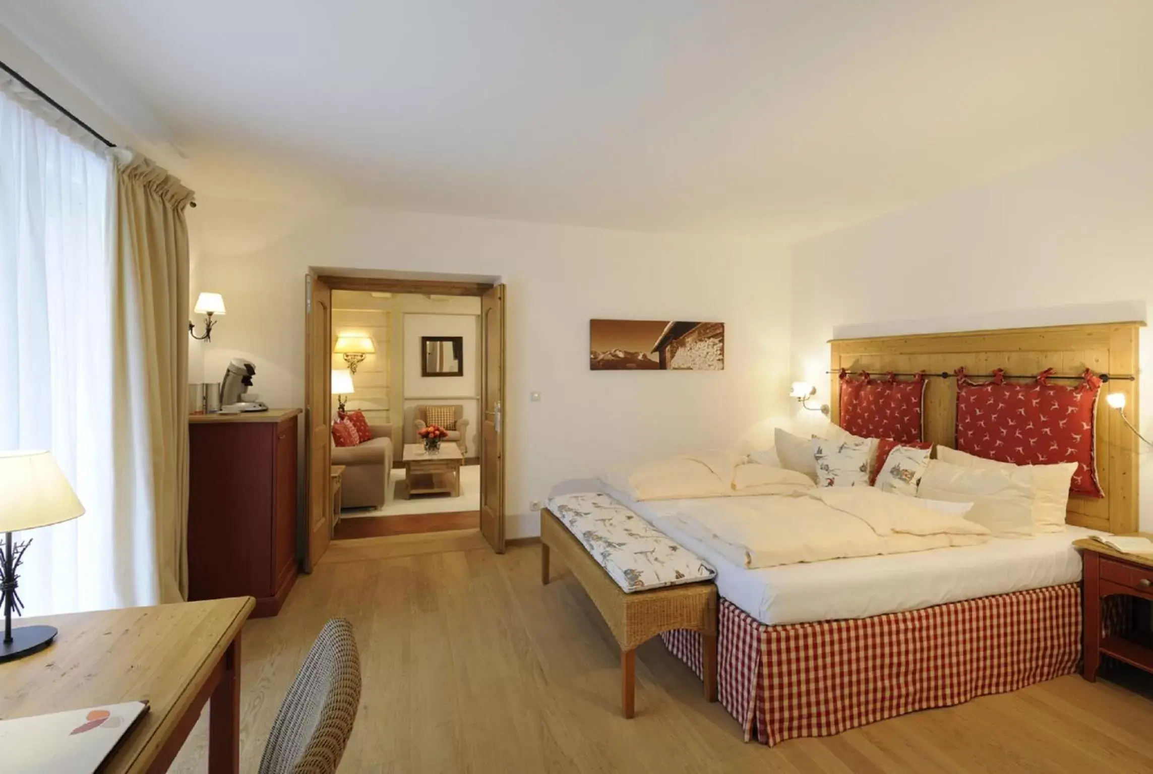 Bedroom, Bed in Hotel Staudacherhof History & Lifestyle