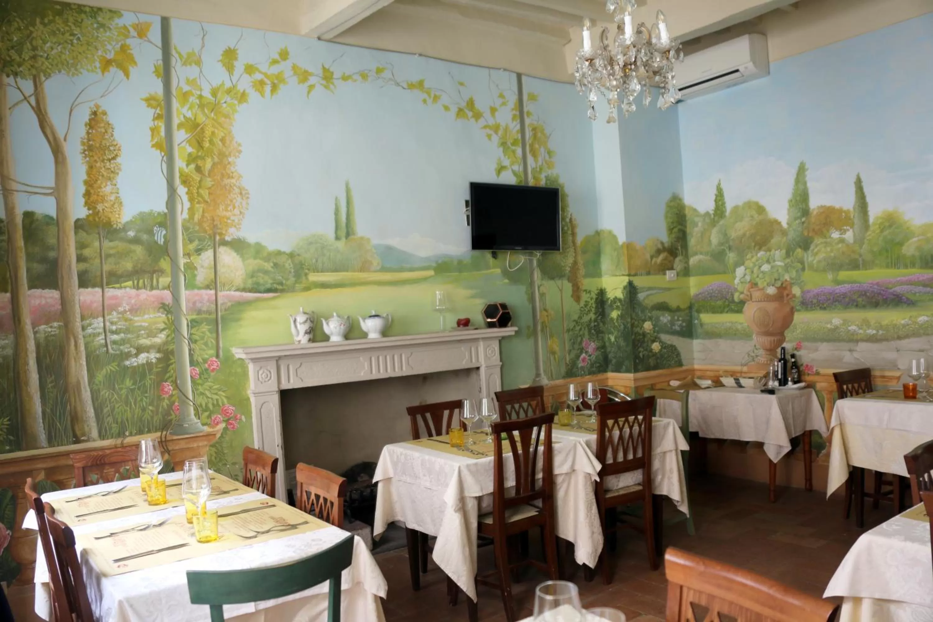 Restaurant/places to eat in Locanda Guidi