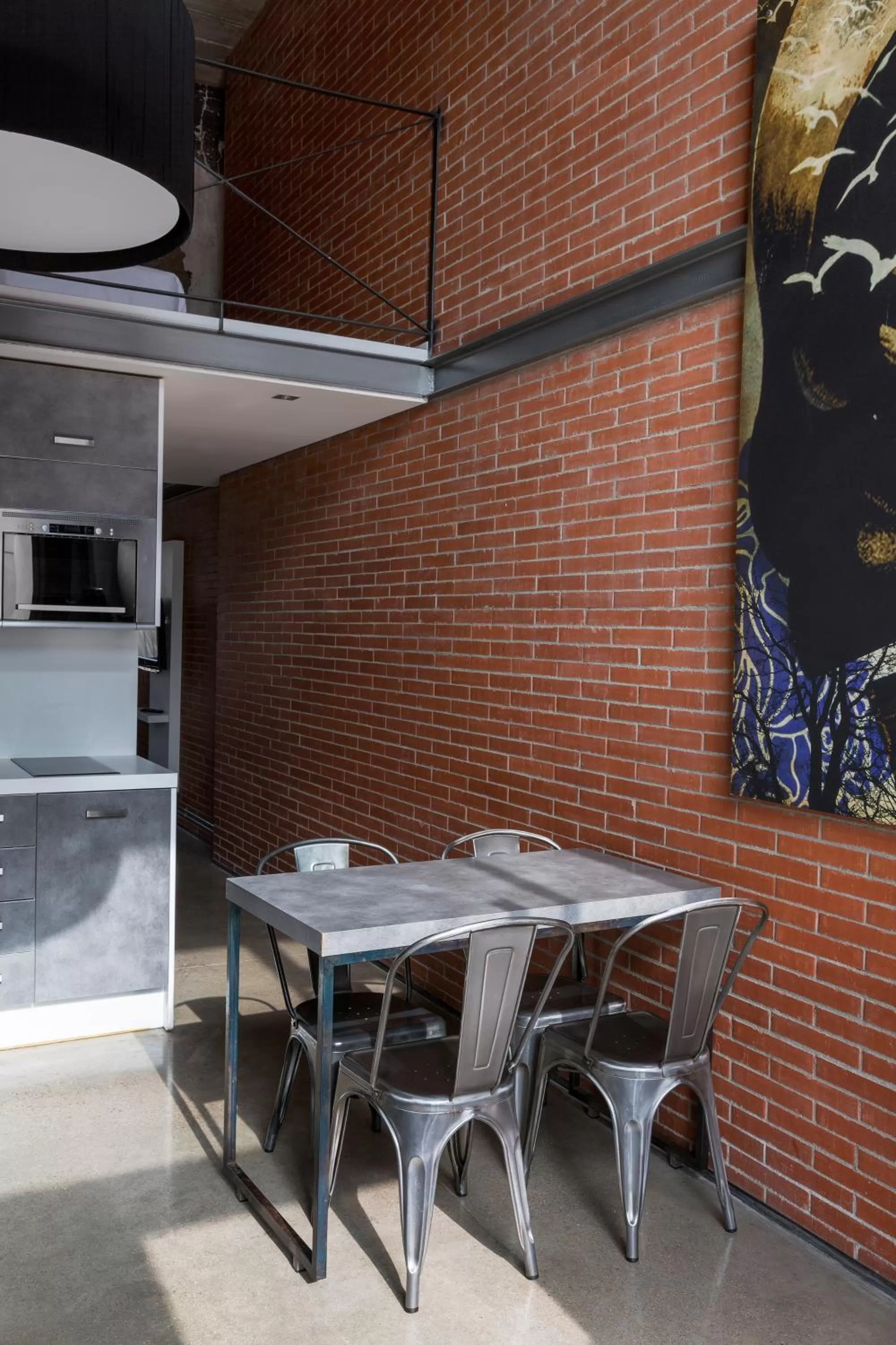 Dining area in Barcelona Apartment Republica