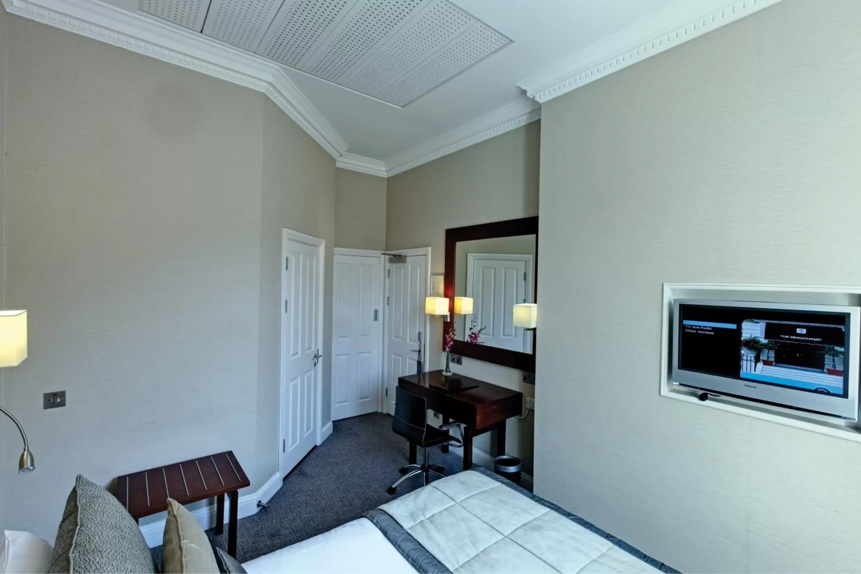 Photo of the whole room, TV/Entertainment Center in Grange Beauchamp Hotel