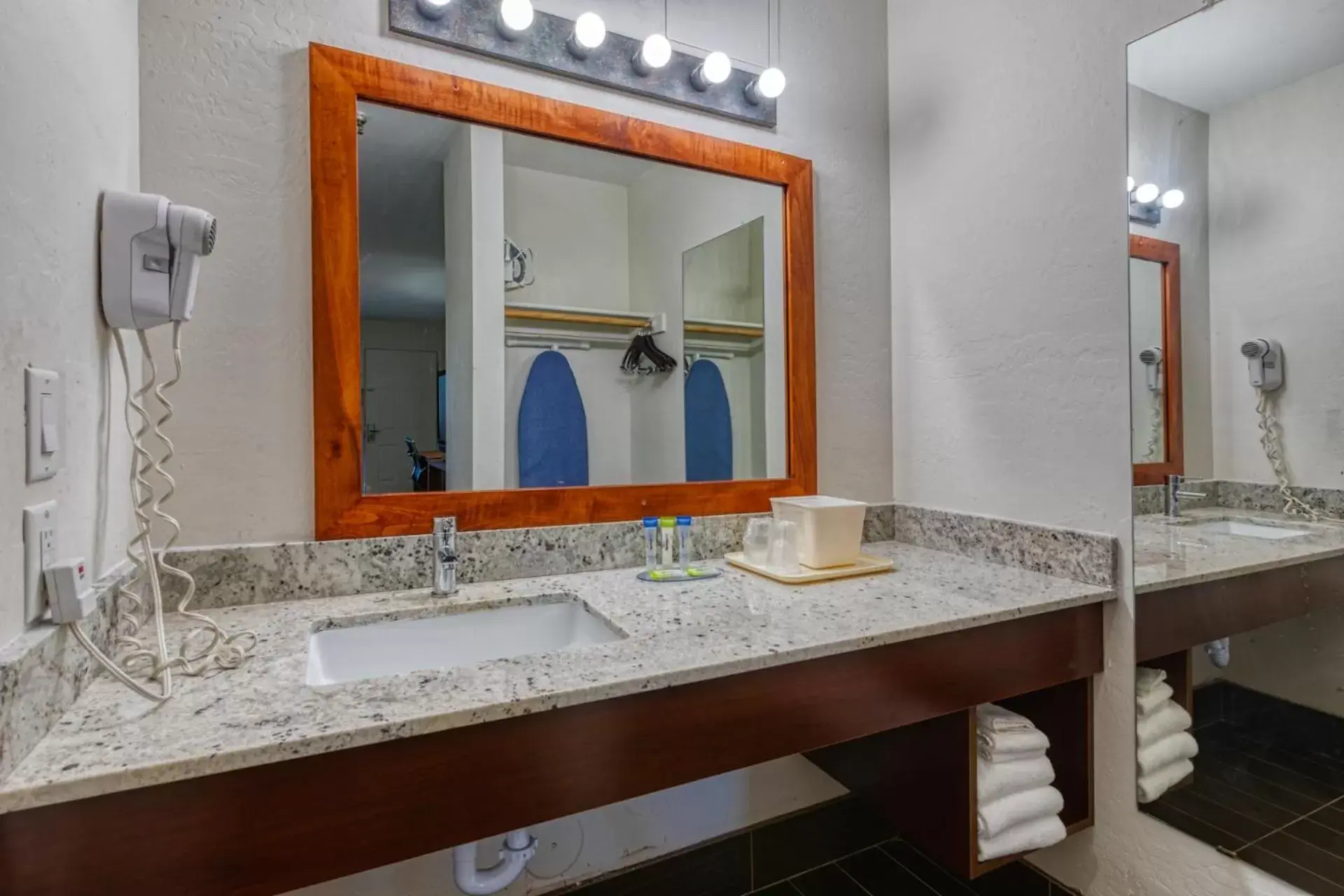 Bathroom in Hotel Serene