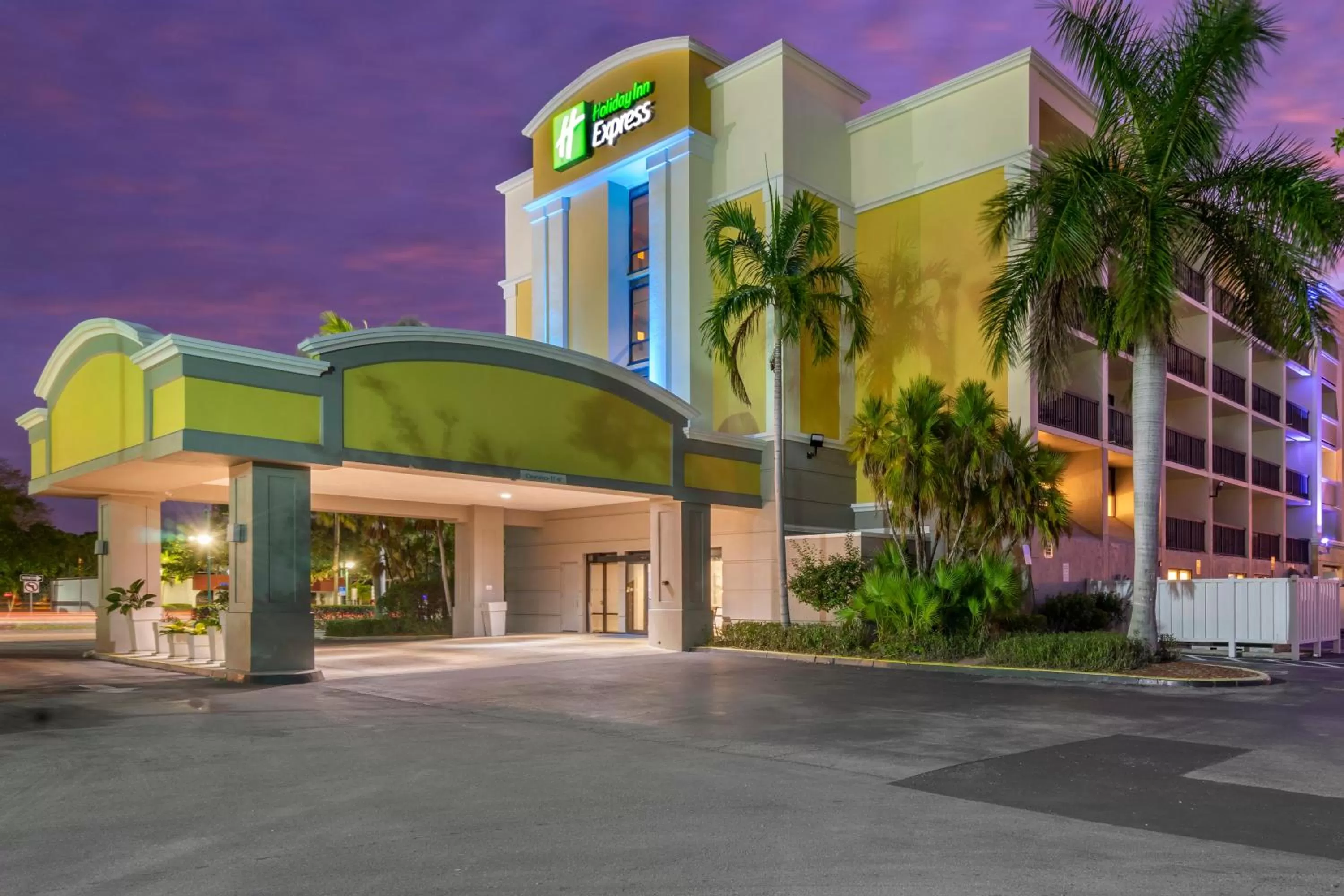 Property building in Holiday Inn Express Cape Coral-Fort Myers Area by IHG