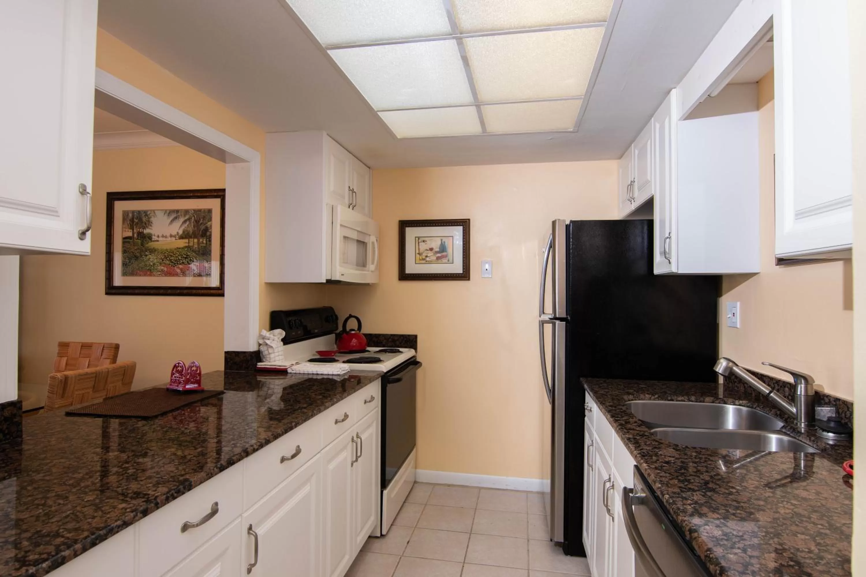 Kitchen/Kitchenette in Palm Beach Waterfront Condos - Full Kitchens!