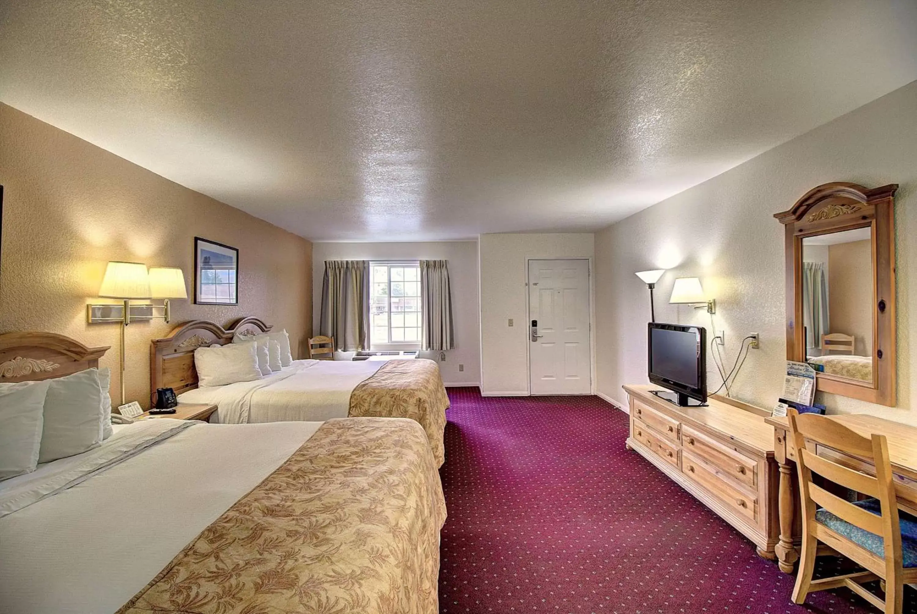 Photo of the whole room in Days Inn & Suites by Wyndham Lolo