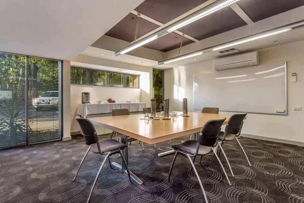 Meeting/conference room in Airport International Motel Brisbane
