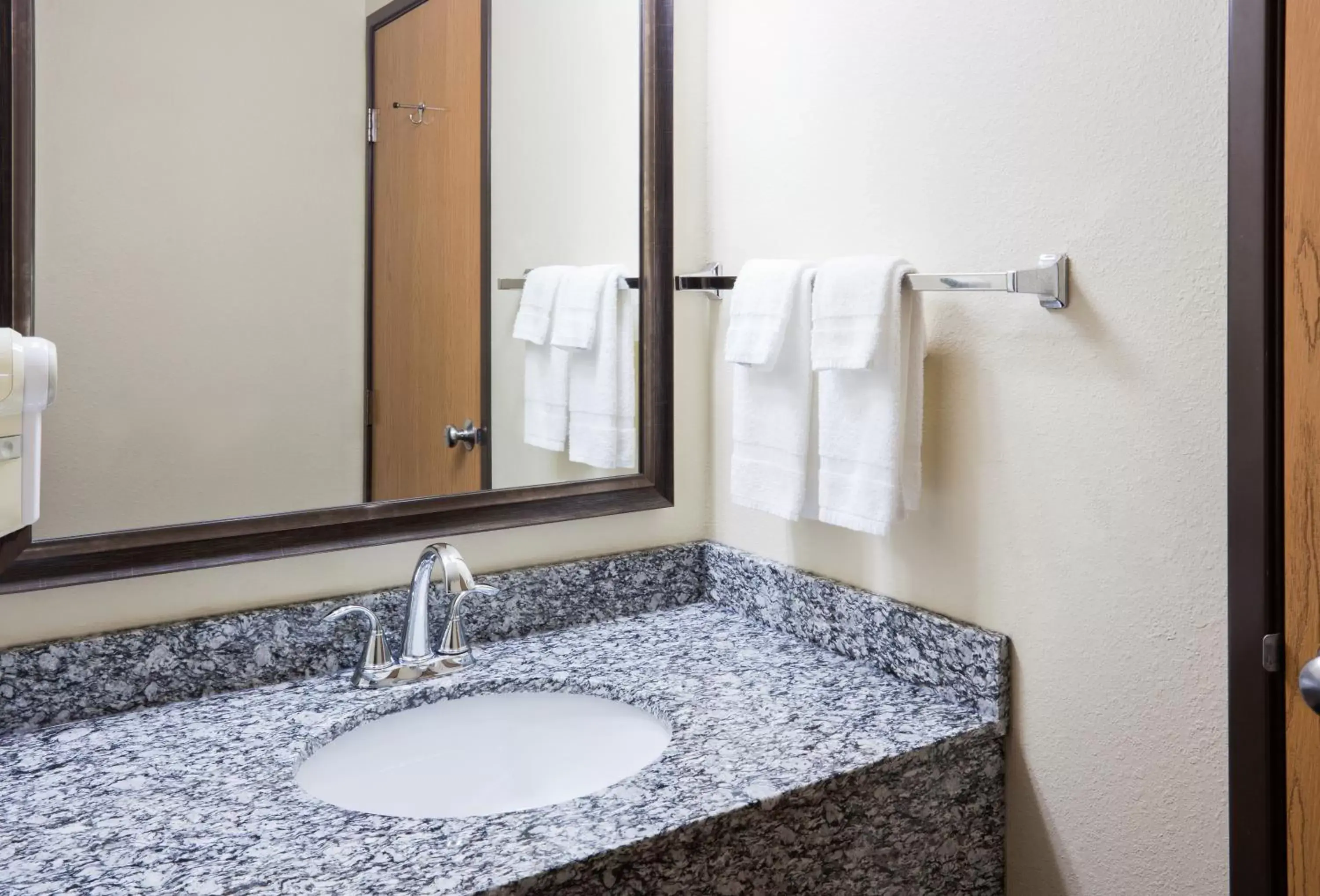 Queen Room - Mobility Access/Non-Smoking in AmericInn by Wyndham Sartell Queen Room - Mobility Access/Non-Smoking in AmericInn by Wyndham Sartell