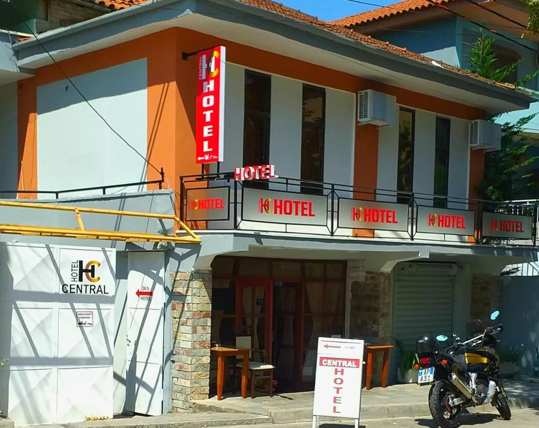 Property building in Hotel Central