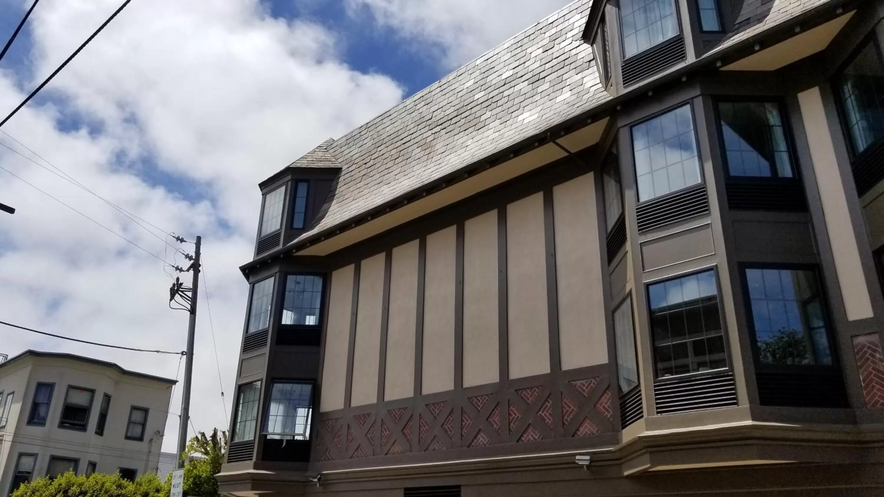 Property building in Chelsea Inn