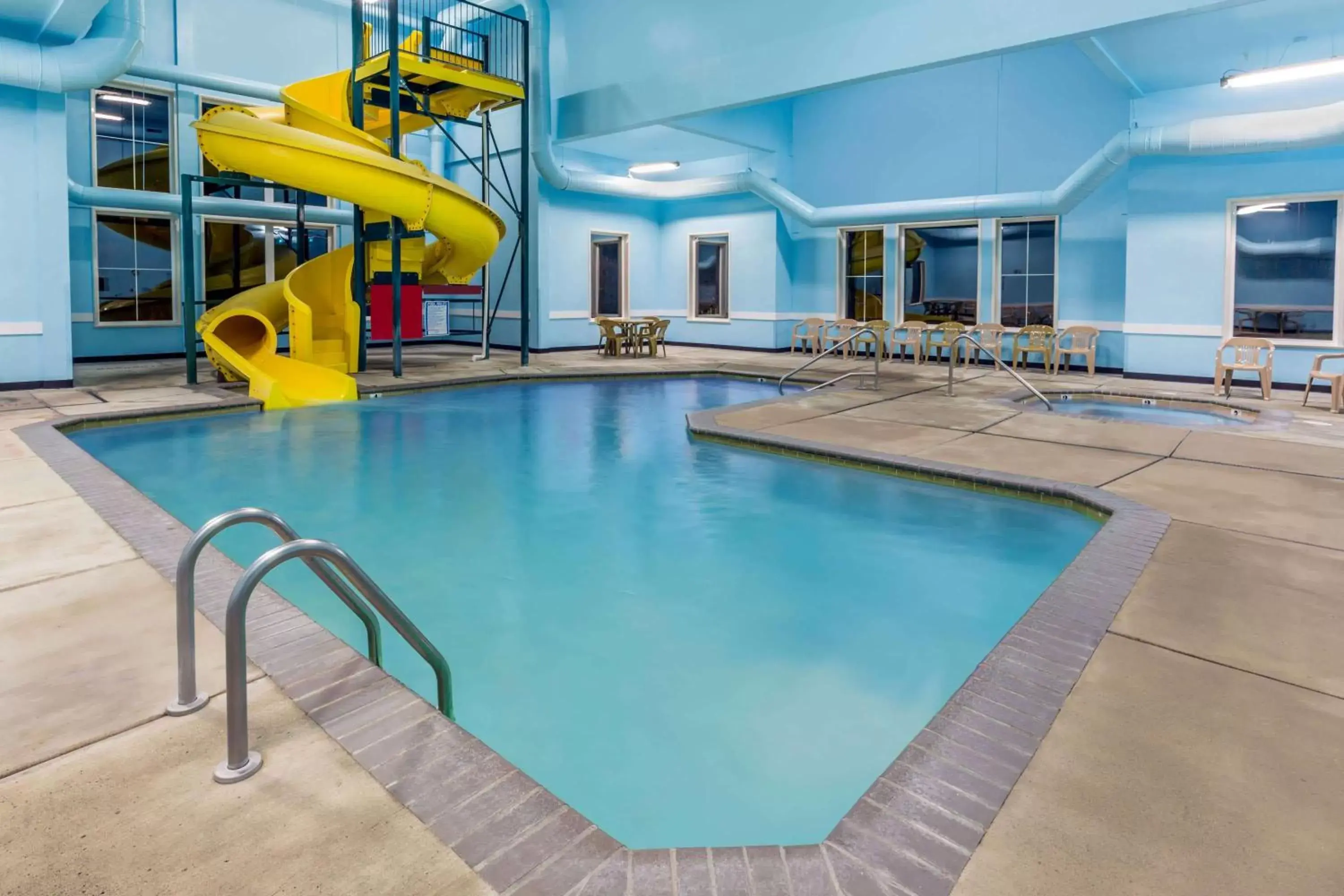 Activities, Water Park in Super 8 by Wyndham Central Pt Medford