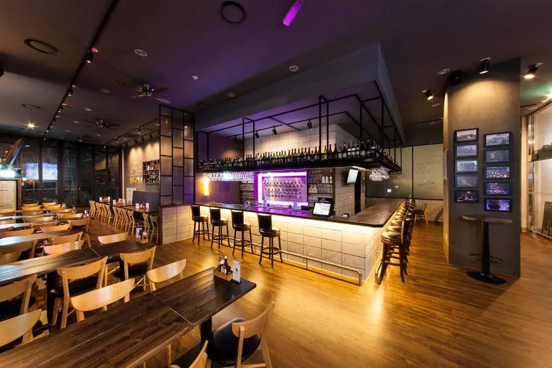 Lounge or bar in Orakai Songdo Park Hotel