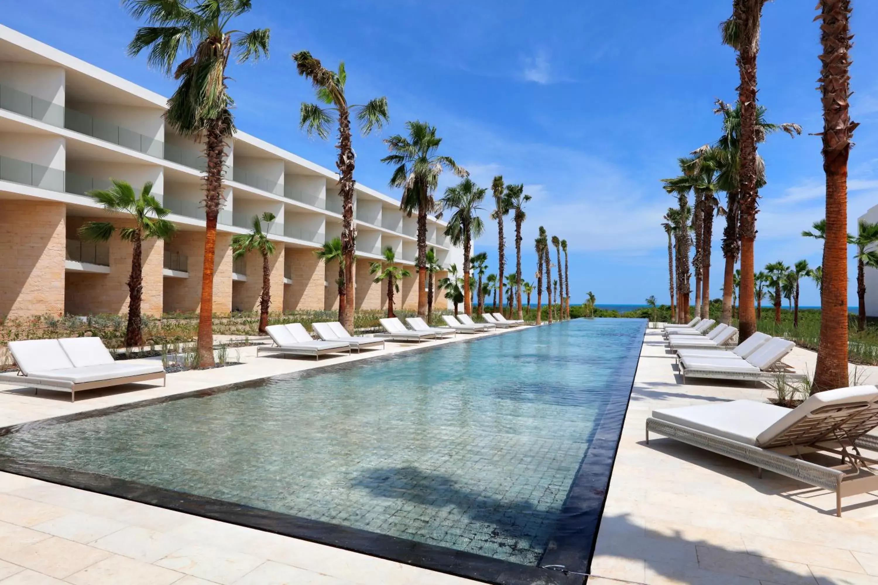 Swimming Pool in Grand Palladium Costa Mujeres Resort & Spa - All Inclusive