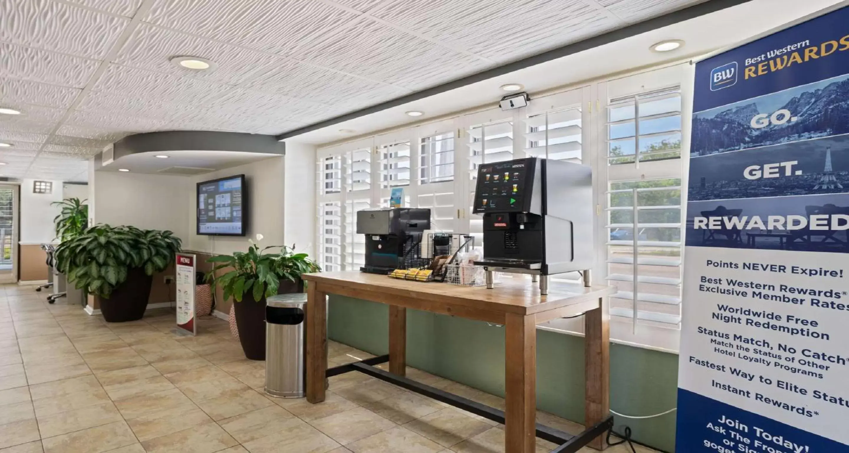 Lobby or reception, Lobby/Reception in Best Western Plus Holiday Sands Inn & Suites