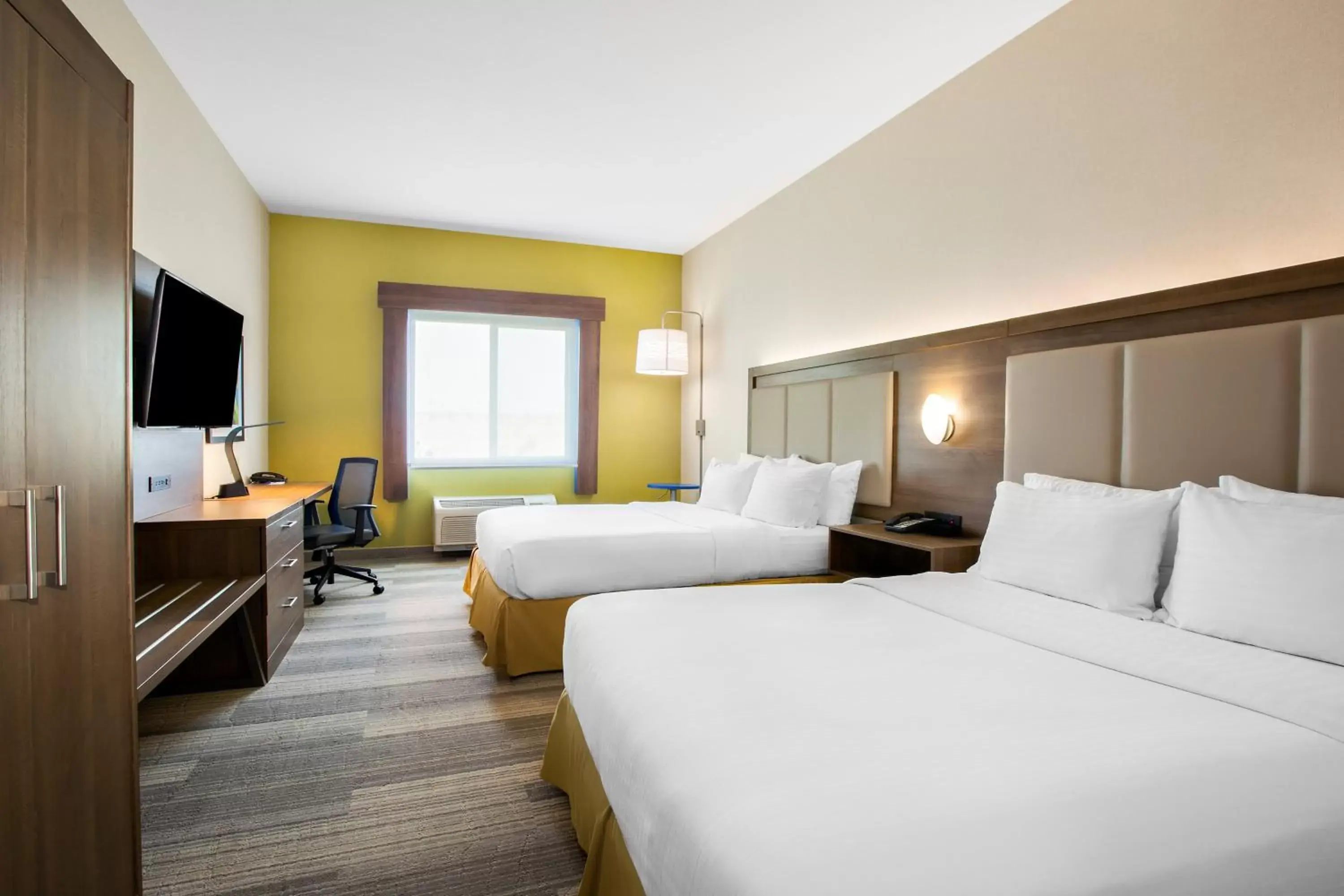 Photo of the whole room in Holiday Inn Express Hotel & Suites Ontario, an IHG Hotel