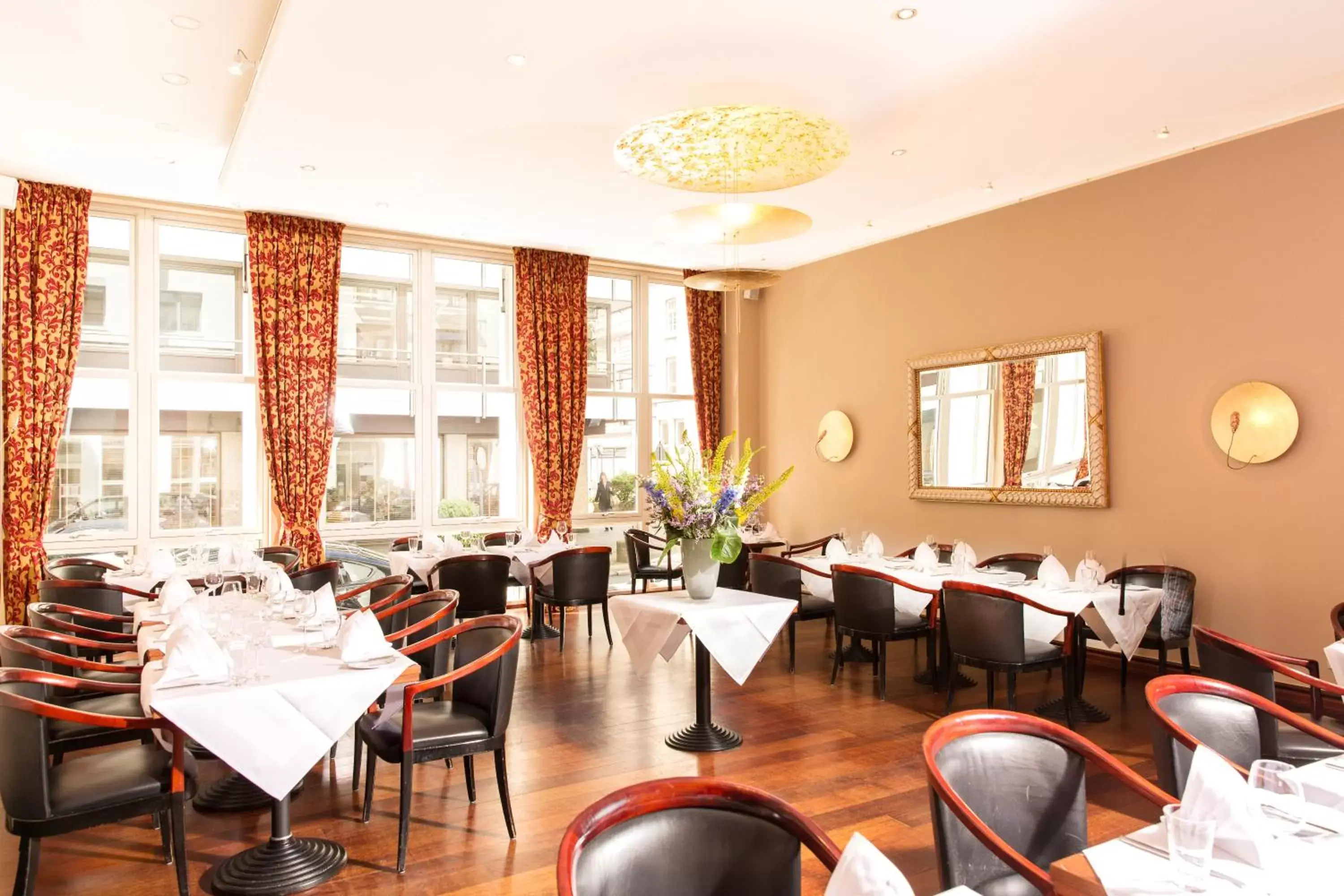 Restaurant/Places to Eat in Hotel Baseler Hof