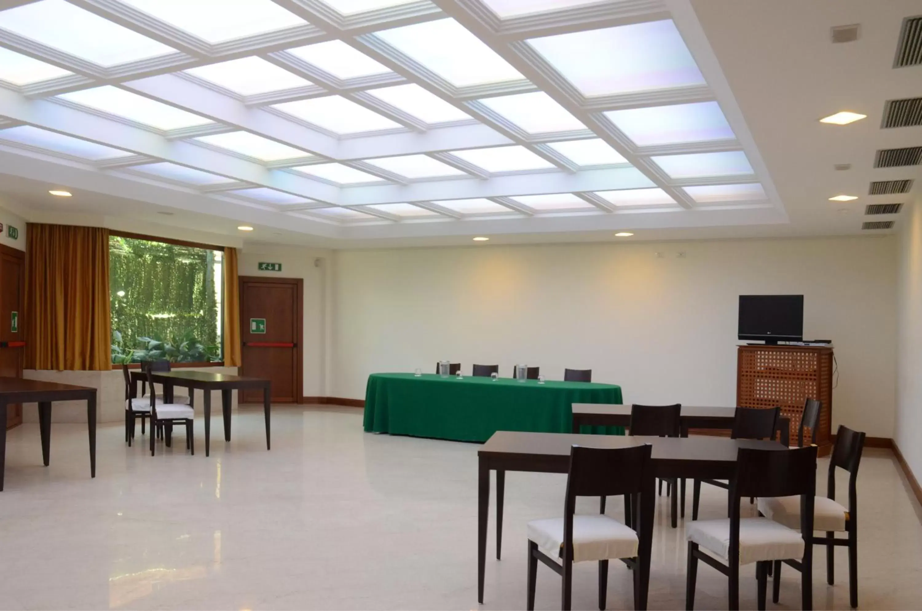 Meeting/conference room in Hotel Bassetto