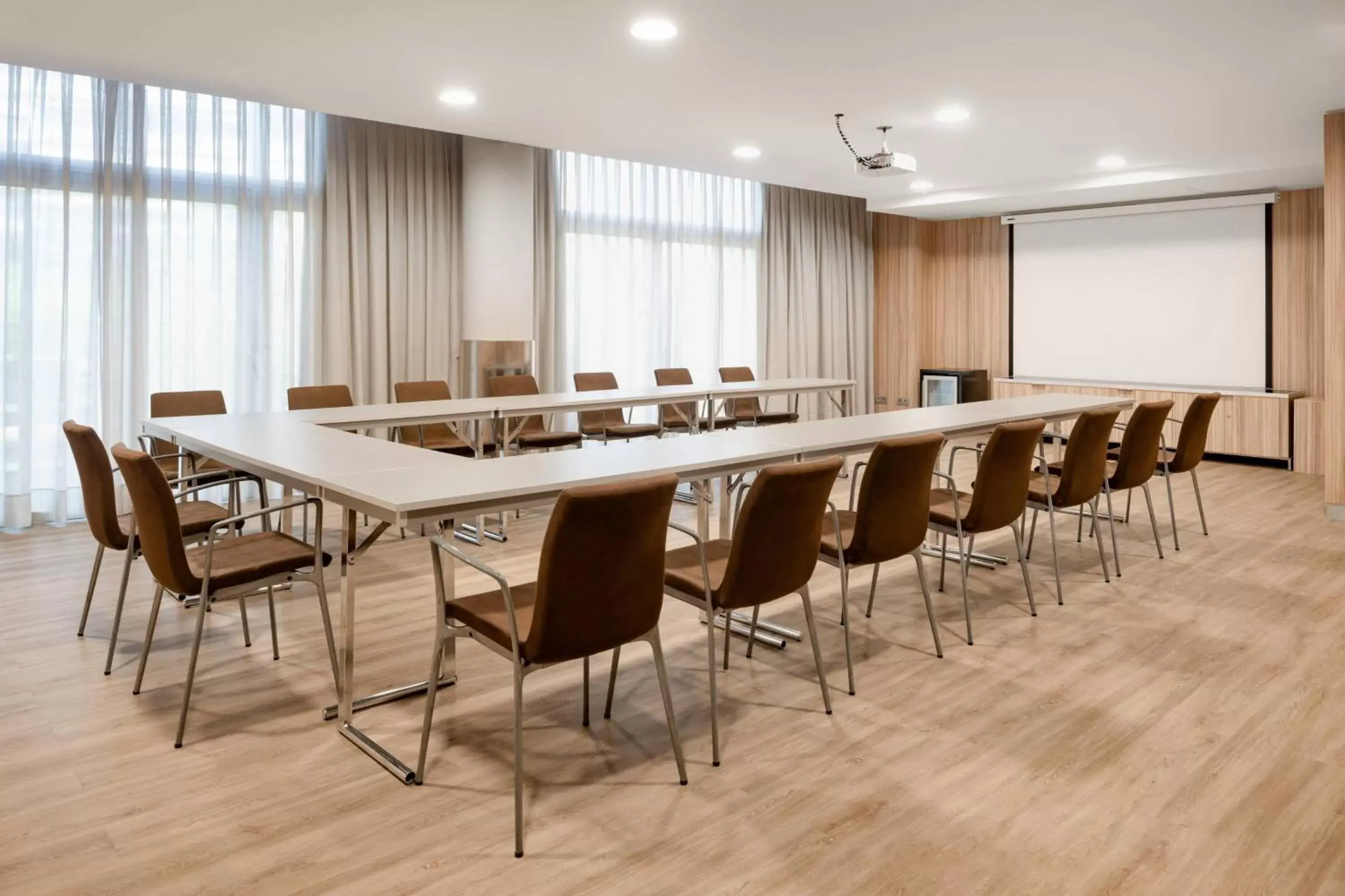 Meeting/conference room in AC Hotel Som by Marriott