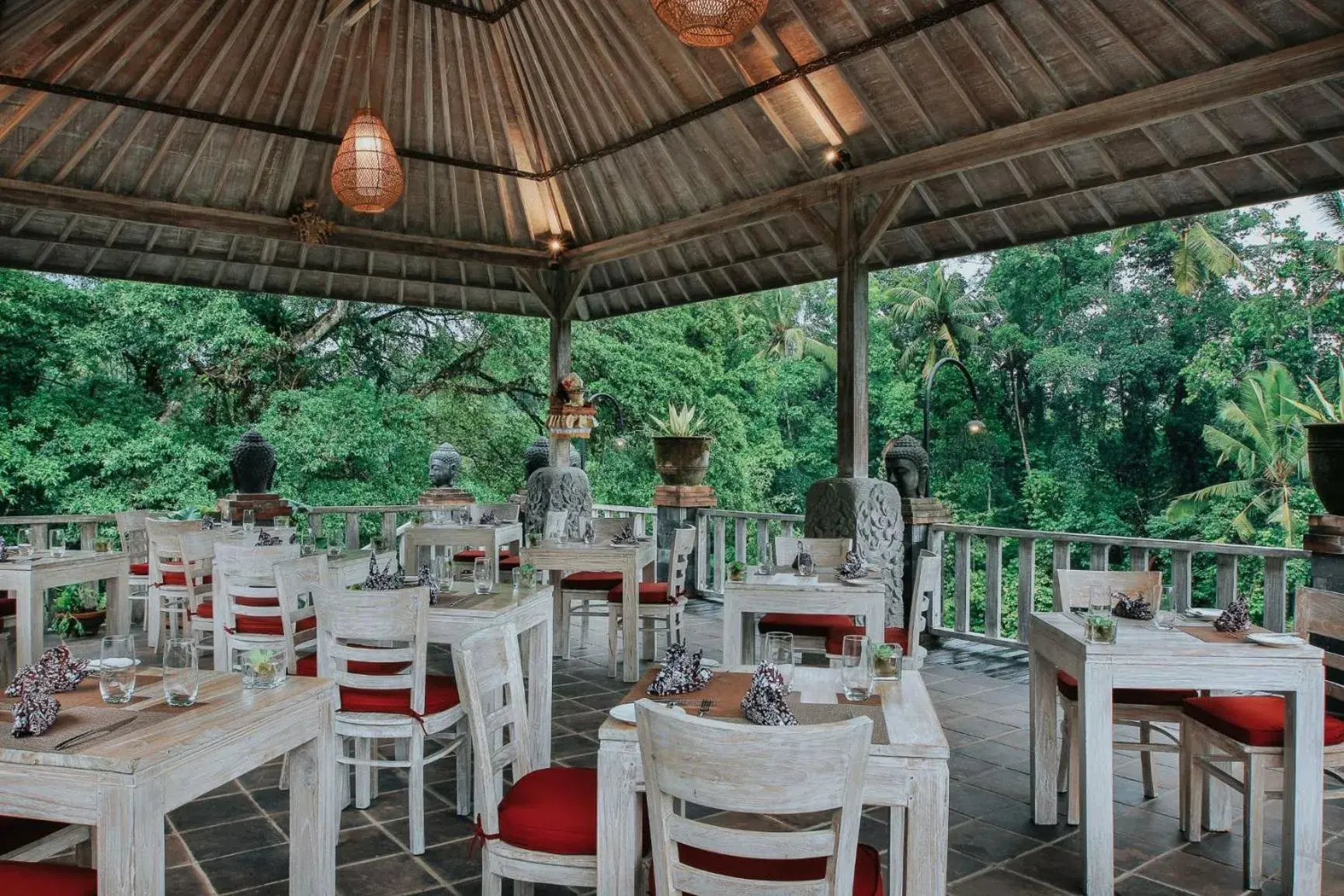 Restaurant/Places to Eat in Kawi Resort A Pramana Experience