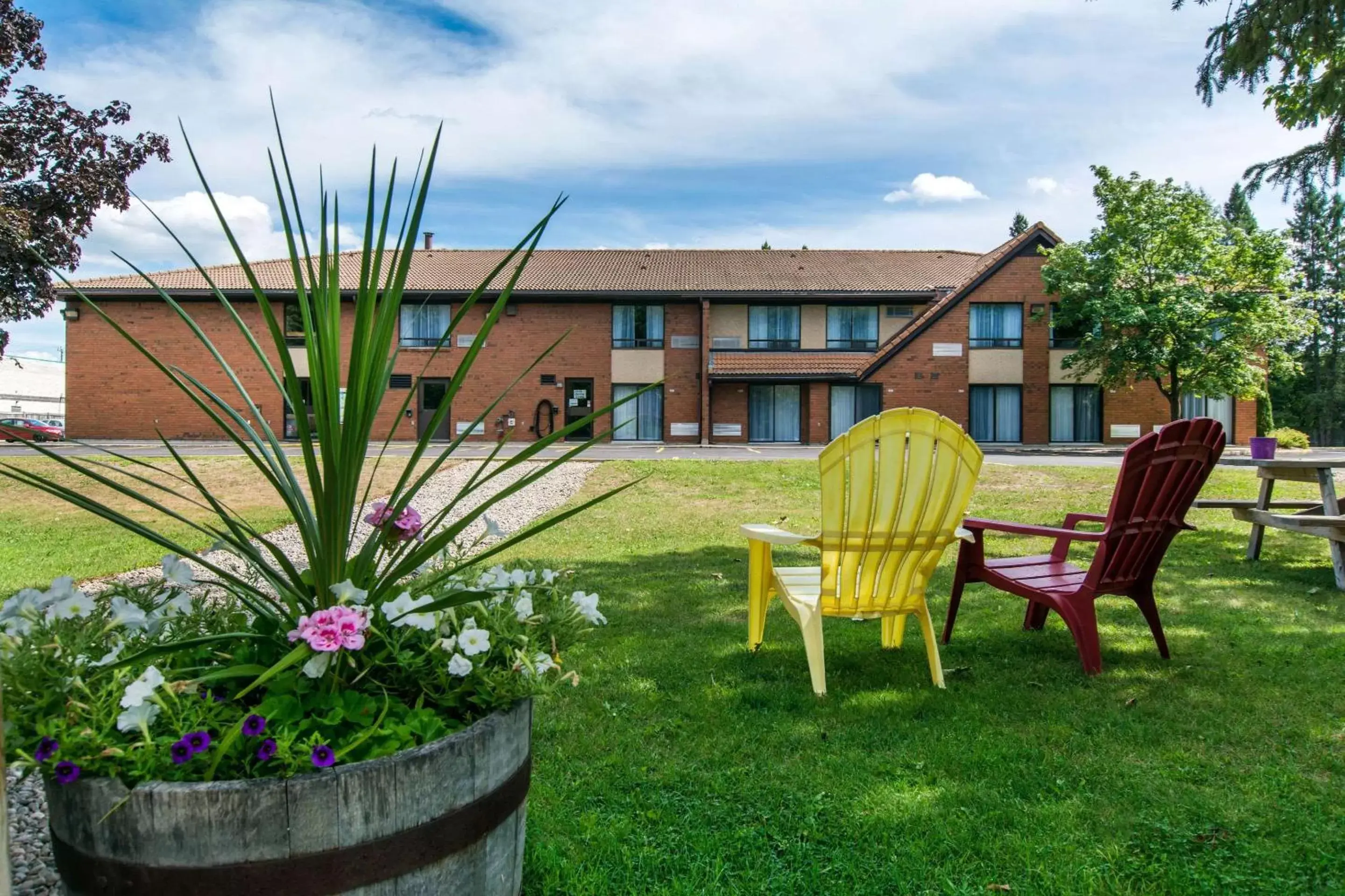 Property building in Comfort Inn Property building in Comfort Inn