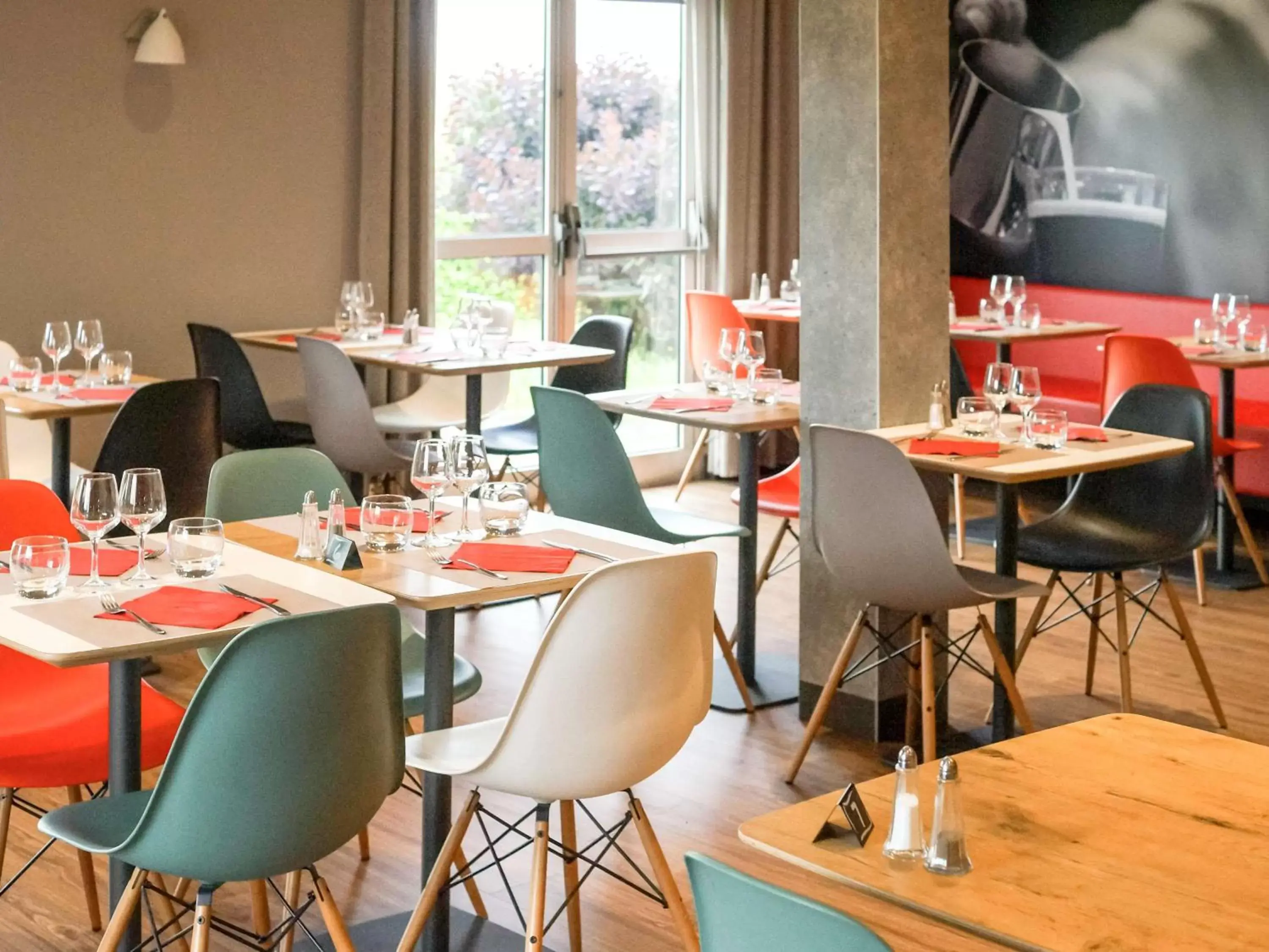 Restaurant/Places to Eat in ibis Vesoul