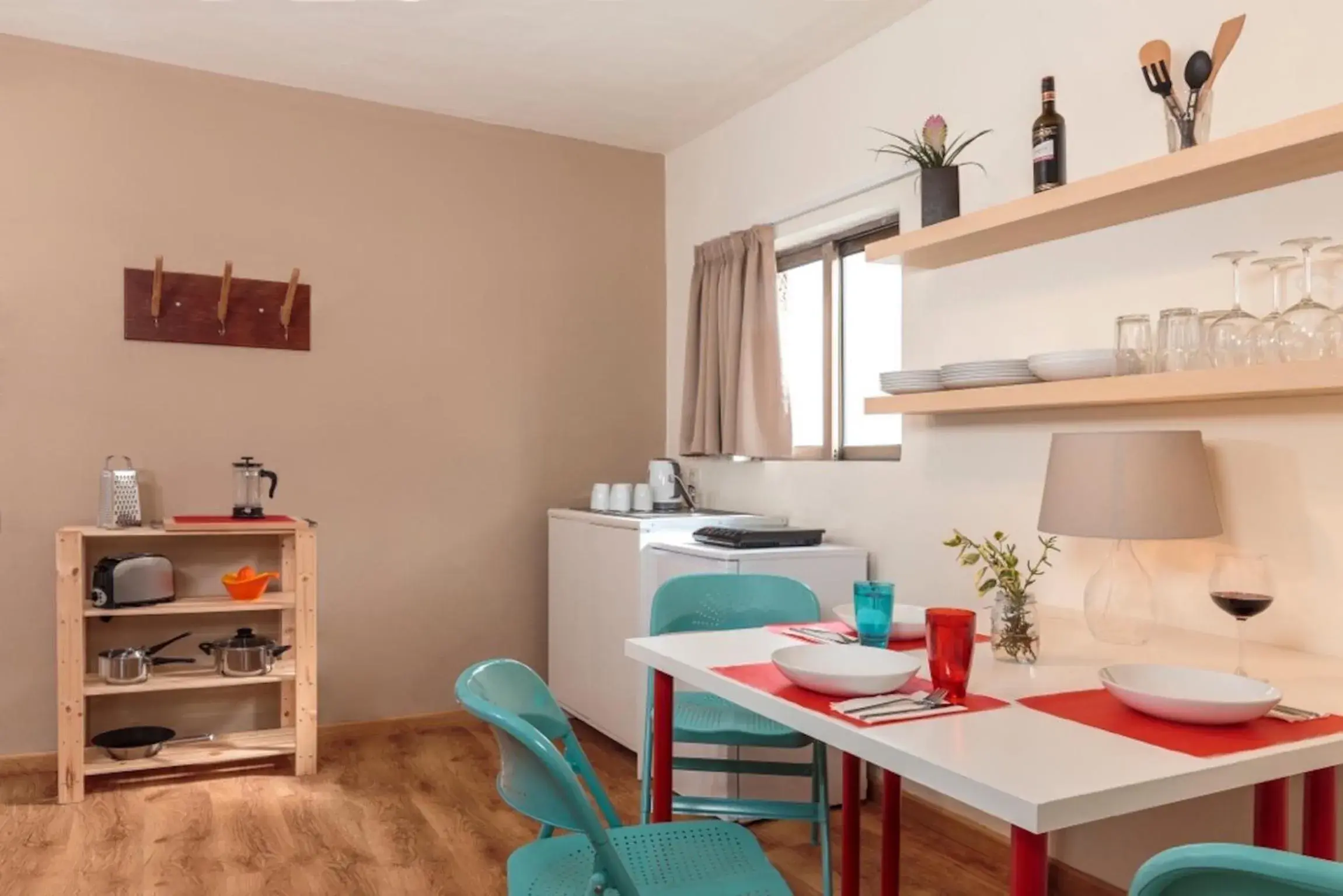 Coffee/tea facilities, Kitchen/Kitchenette in STAY Rhodes Hostel