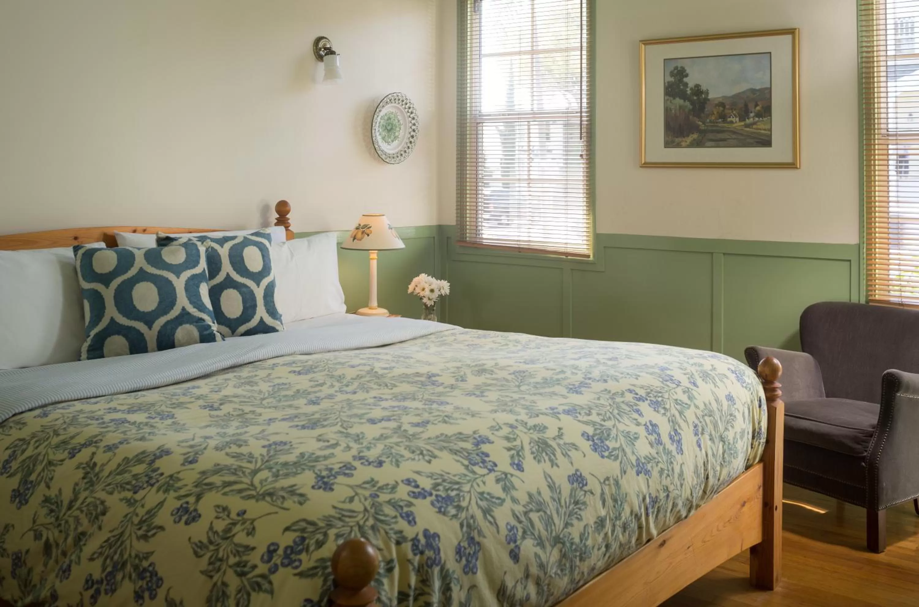 Bedroom, Bed in Cheshire Cat Inn & Cottages
