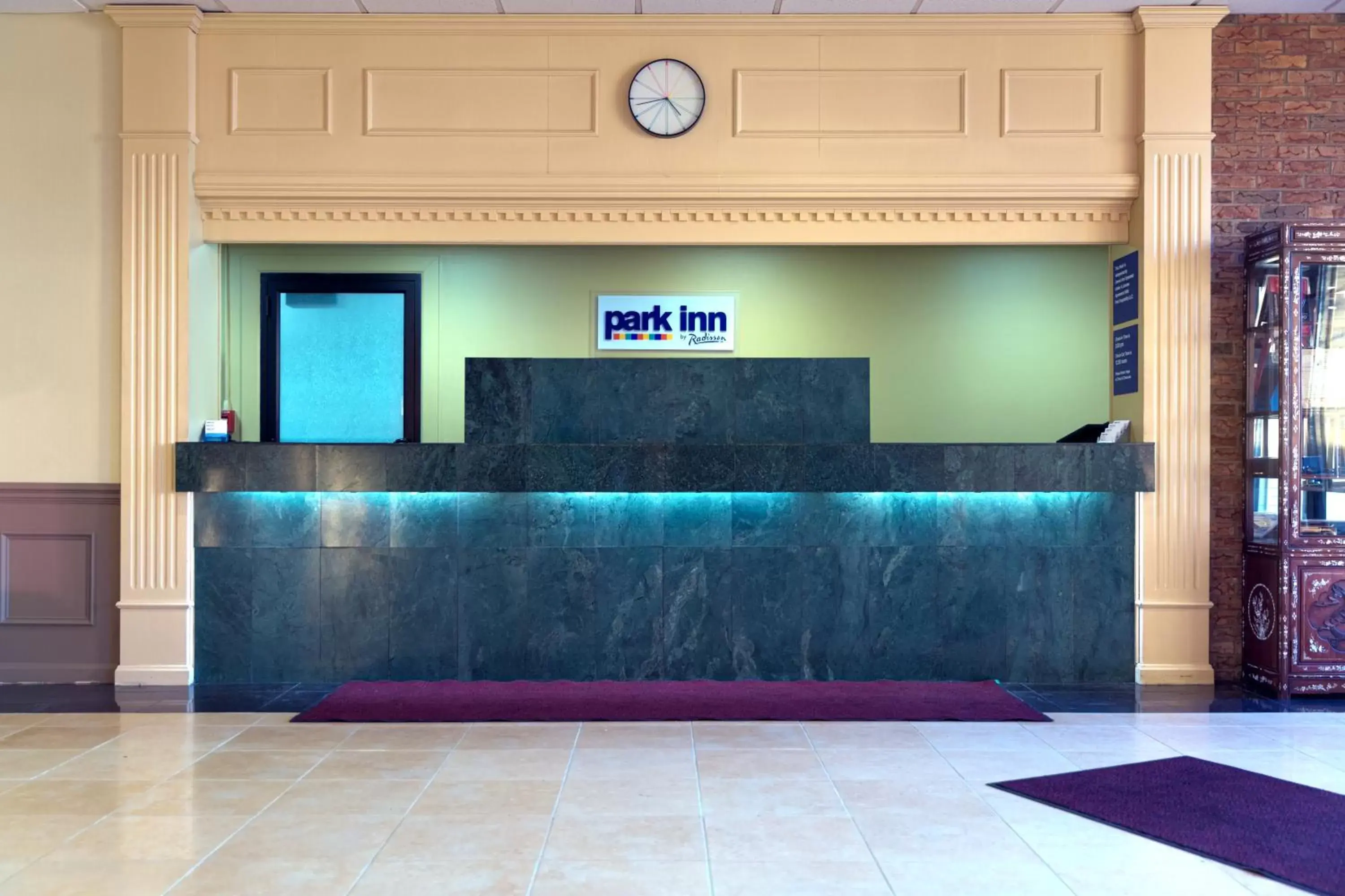 Lobby or reception in Park Inn By Radisson Sharon Lobby or reception in Park Inn By Radisson Sharon