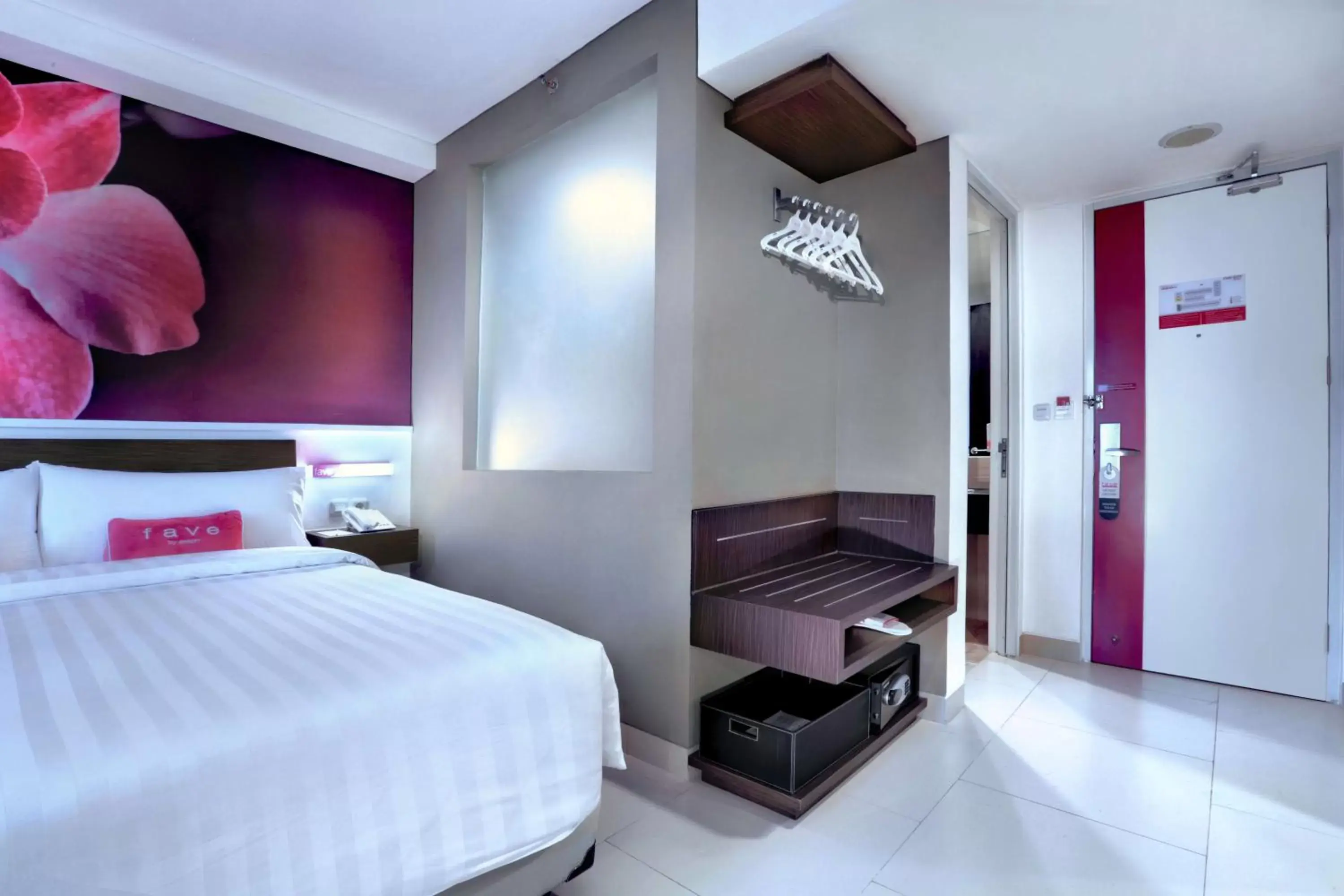 Bedroom, Bed in favehotel Margonda