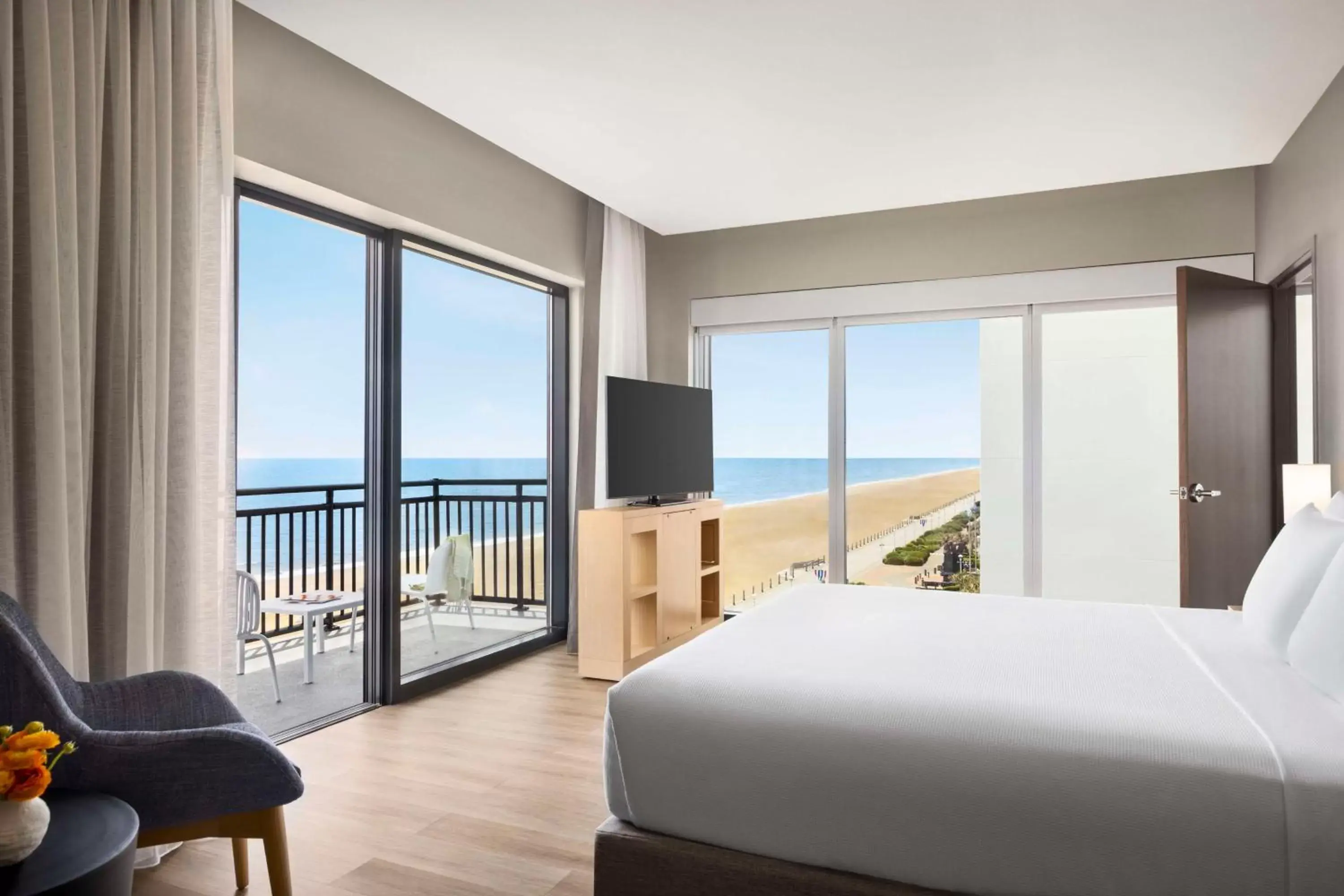Bedroom, Sea View in Hyatt Place Virginia Beach Oceanfront