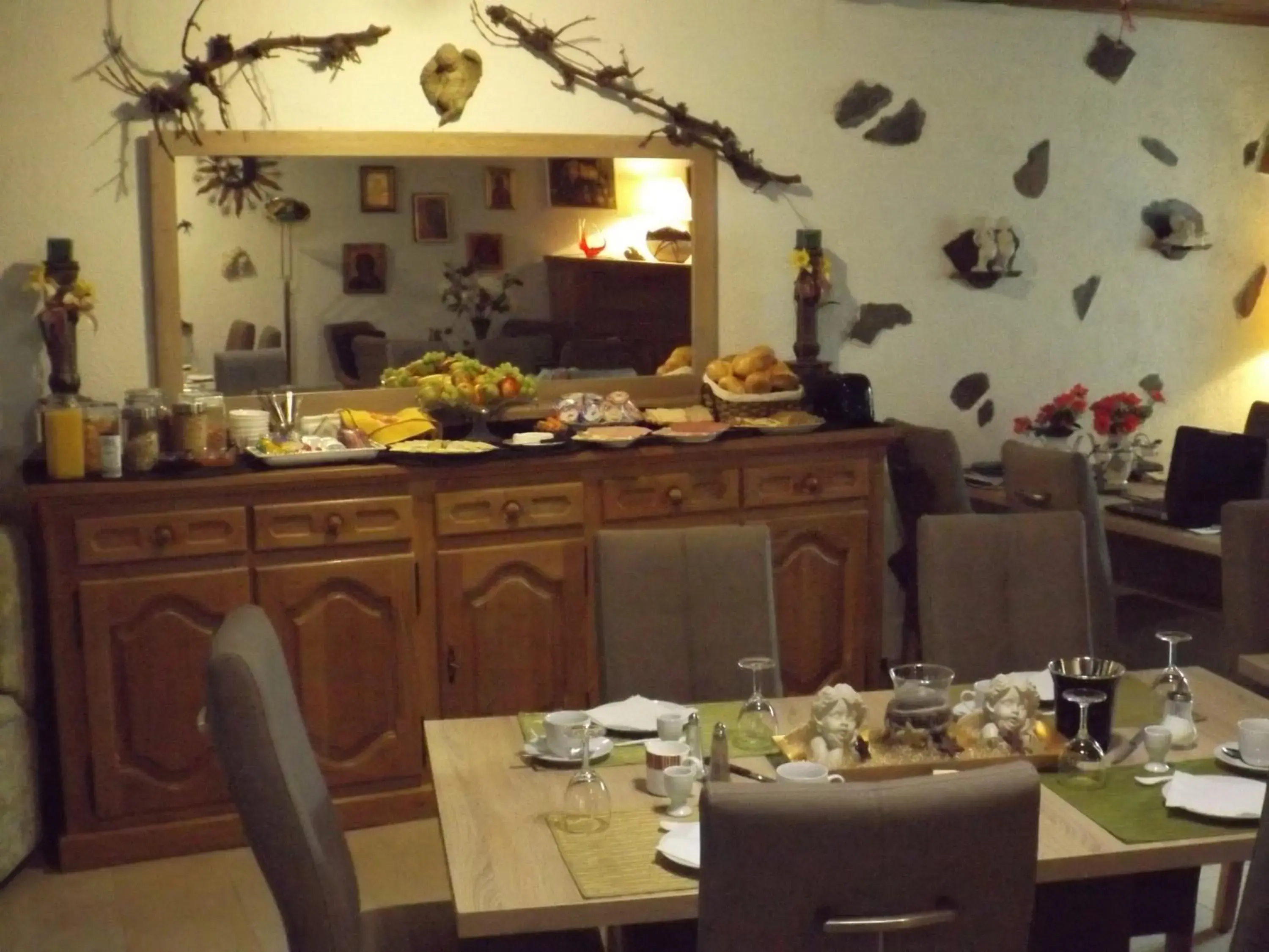 Restaurant/places to eat in Zum Achten Himmel Restaurant/places to eat in Zum Achten Himmel