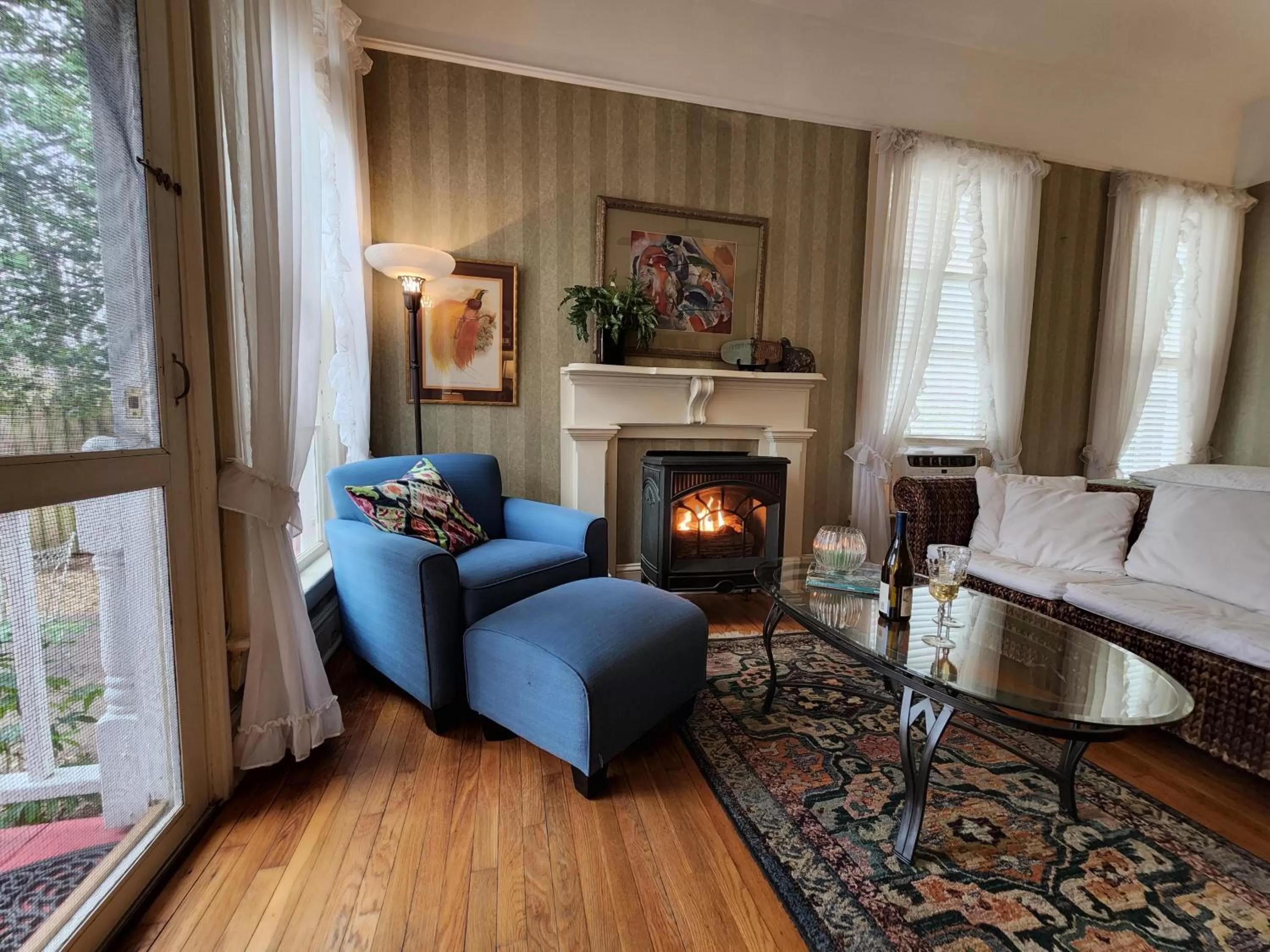 Seating Area in Rosemont B&B Cottages