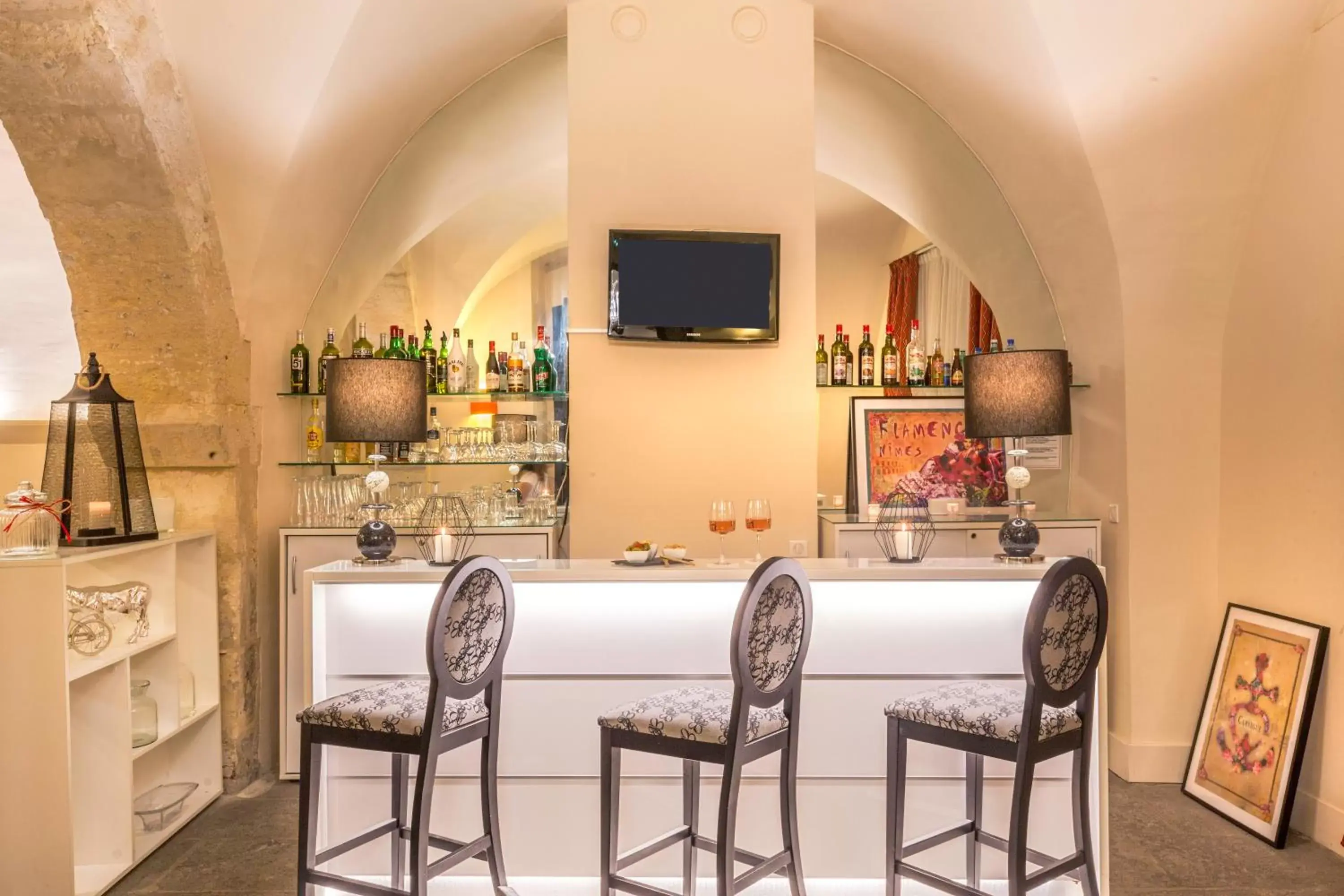 Lounge or bar, TV/Entertainment Center in Best Western Marquis de la Baume