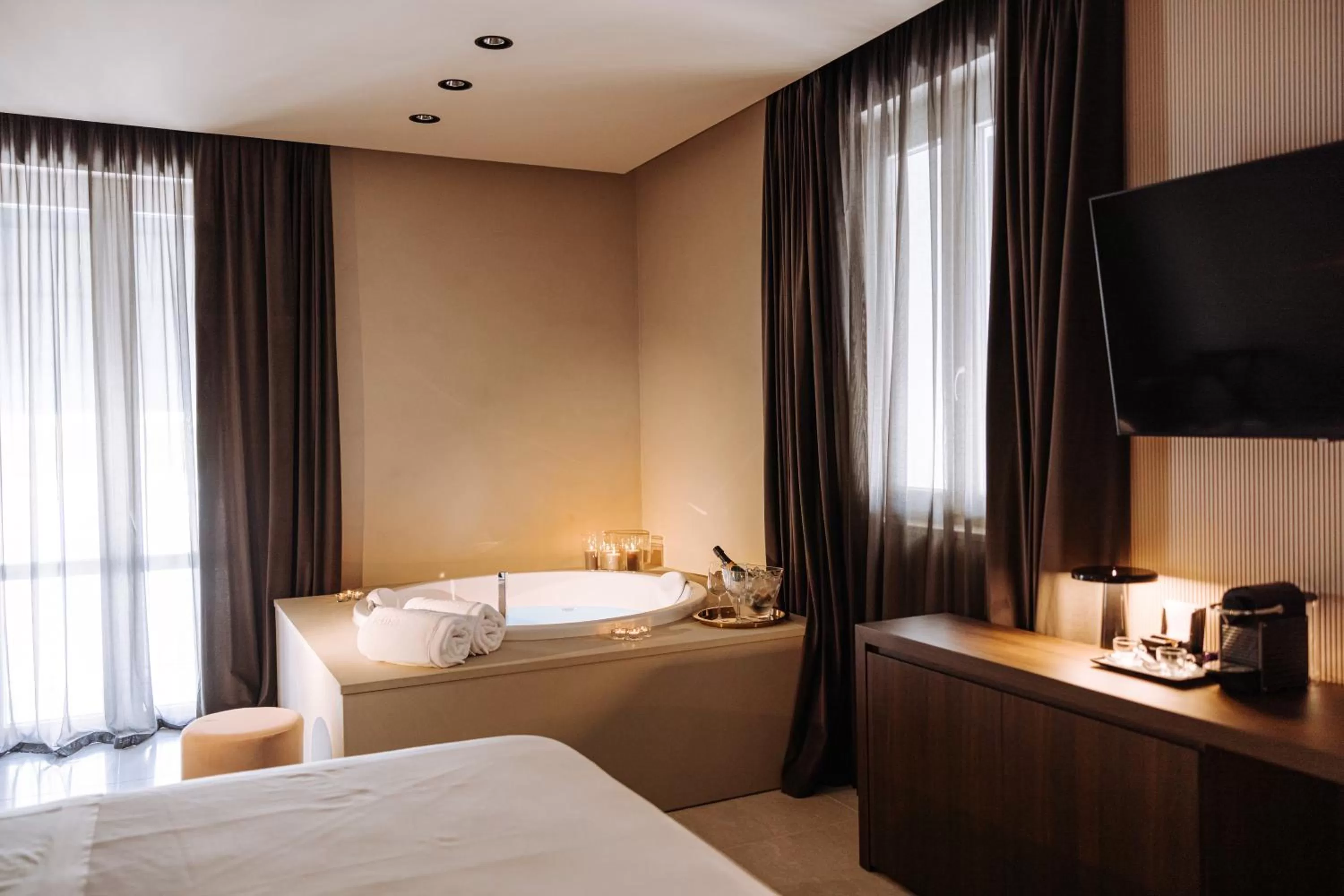 Bed in Suite1212 - Bandiera