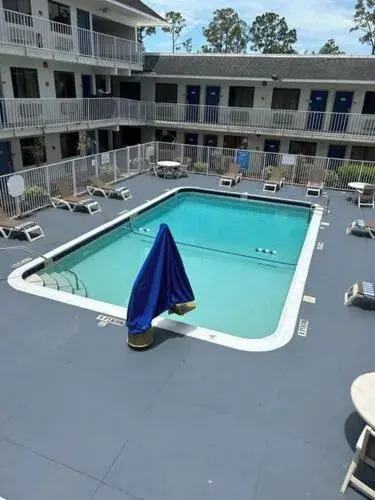 Pool view, Swimming Pool in Motel 6-Bradenton, FL