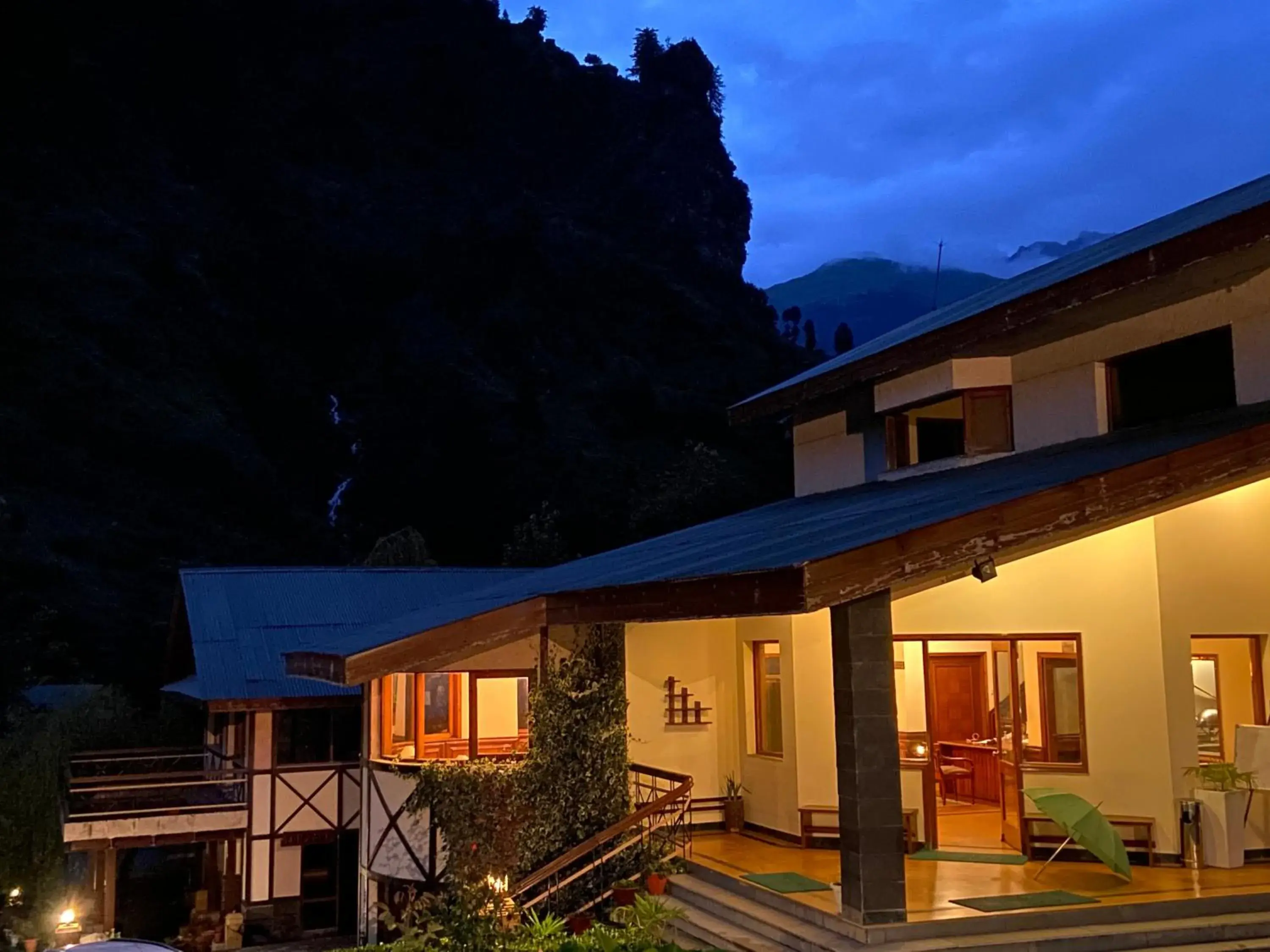 Property Building in Solang Valley Resort