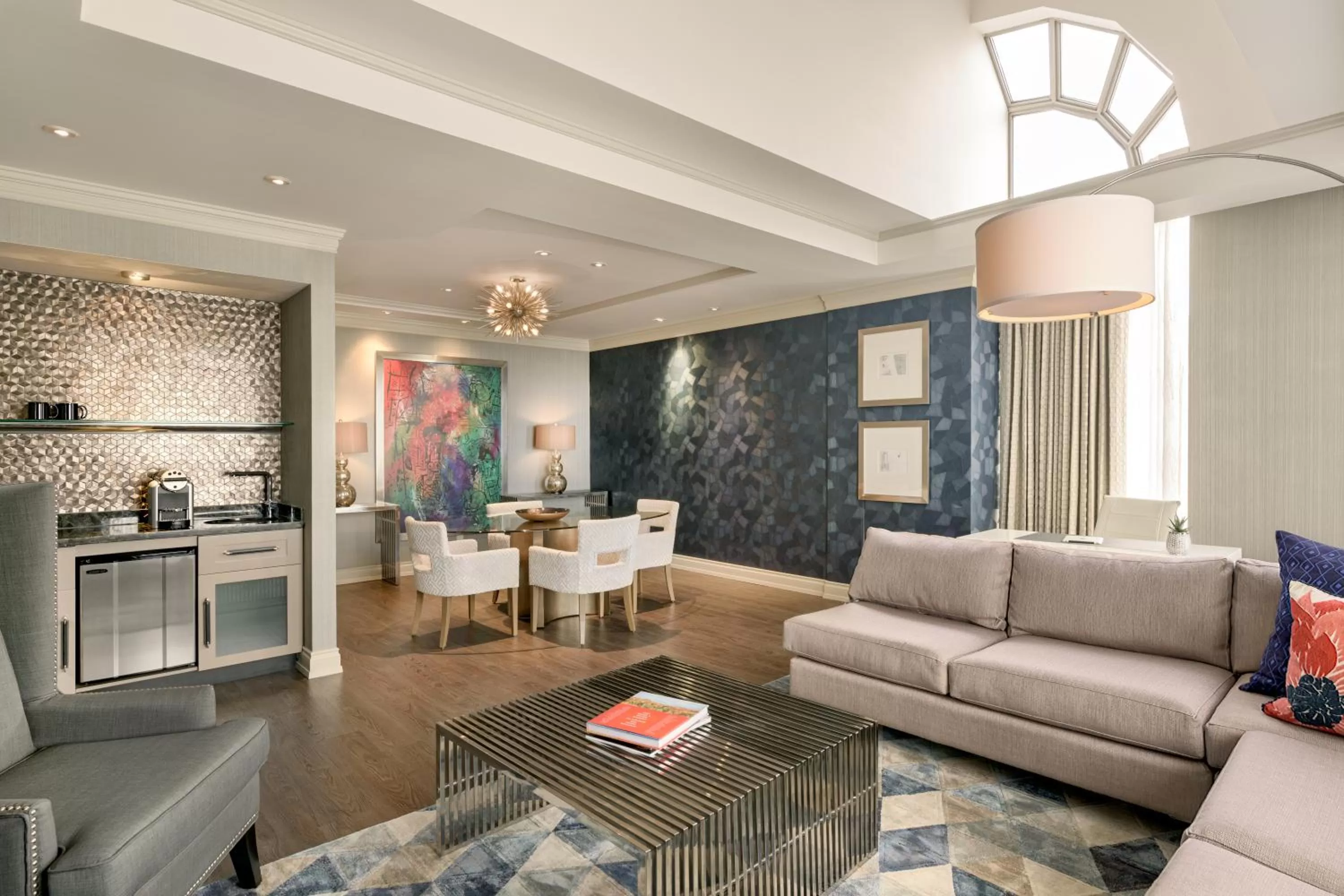 Living room in Georgian Court Hotel, WorldHotels Elite